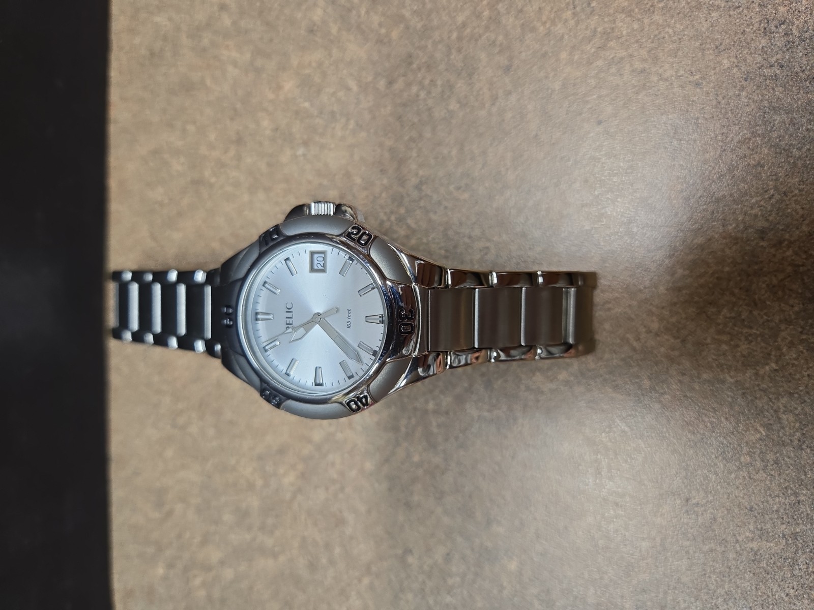 Mens Relic Brand Metal Watch, Needs Battery, No Spare Links, Fits 7.5 Inch Wrist