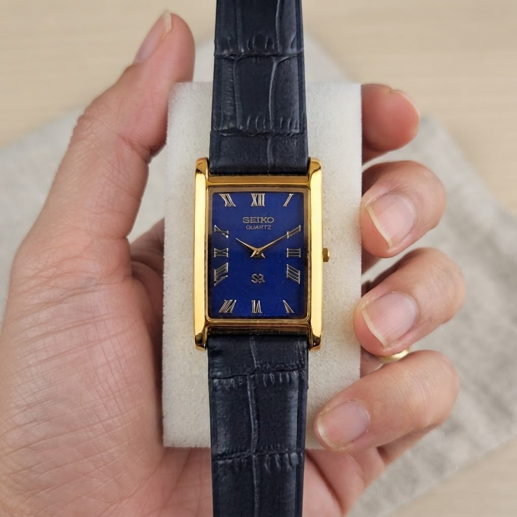 Vintage Seiko Slim Tank Quartz Men’s Dress Watch Blue Dial Classic Free Ship