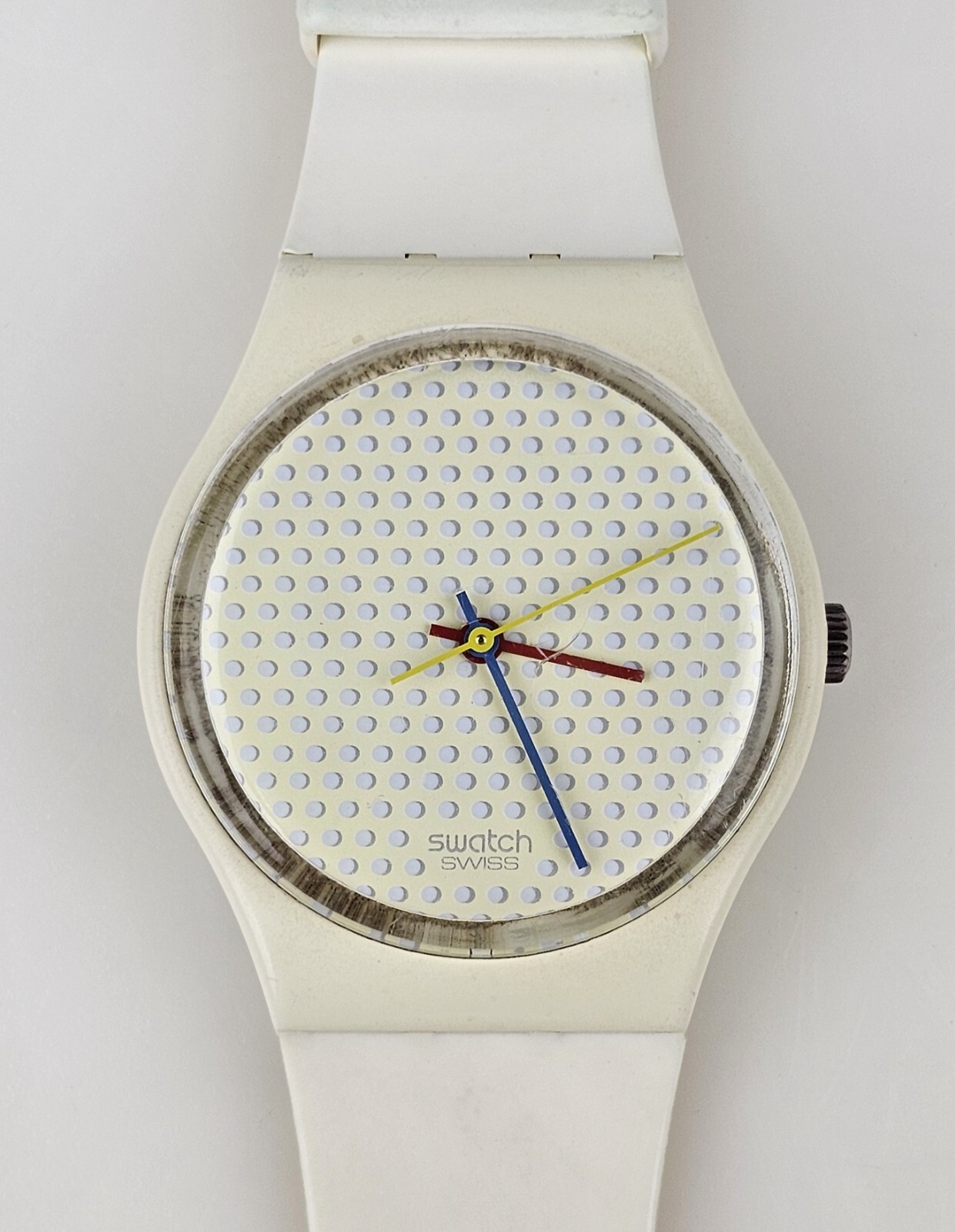 Swatch Swiss Ping Pong GW105 Red Blue Yellow Hands White Wristwatch Working VTG