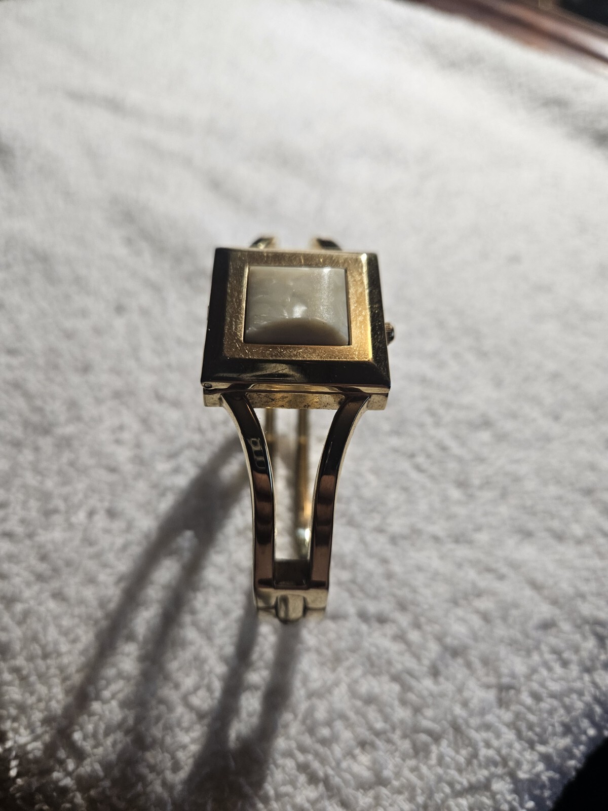 vintage ladies closed face watch gold toned with new battery