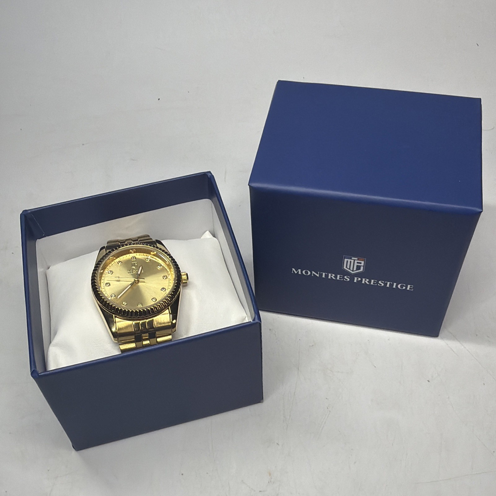 Montres Prestige by Invicta MPW-0269 Diamond Dial Gold-Tone 35mm Dress Watch
