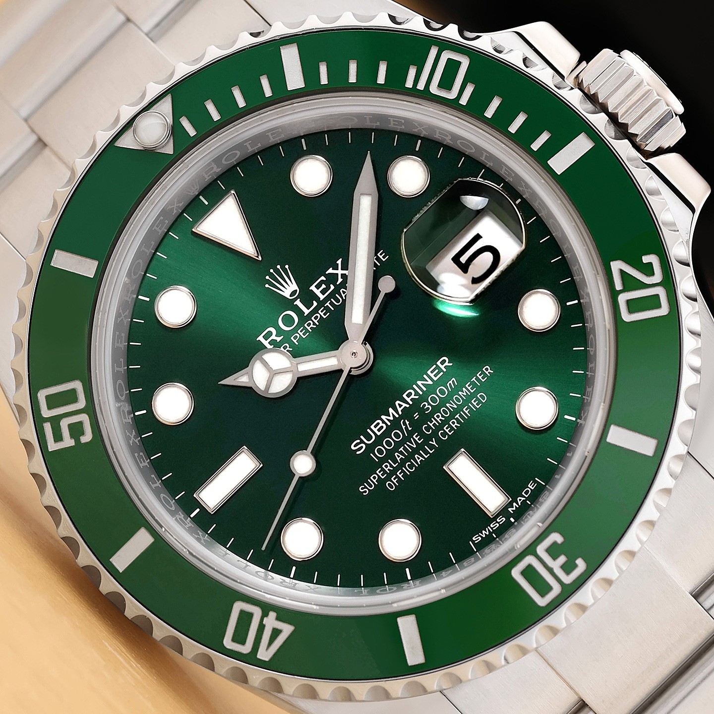 2016 CARD ROLEX MENS SUBMARINER DATE 40MM 116610LV HULK GREEN STEEL OYSTER WATCH
