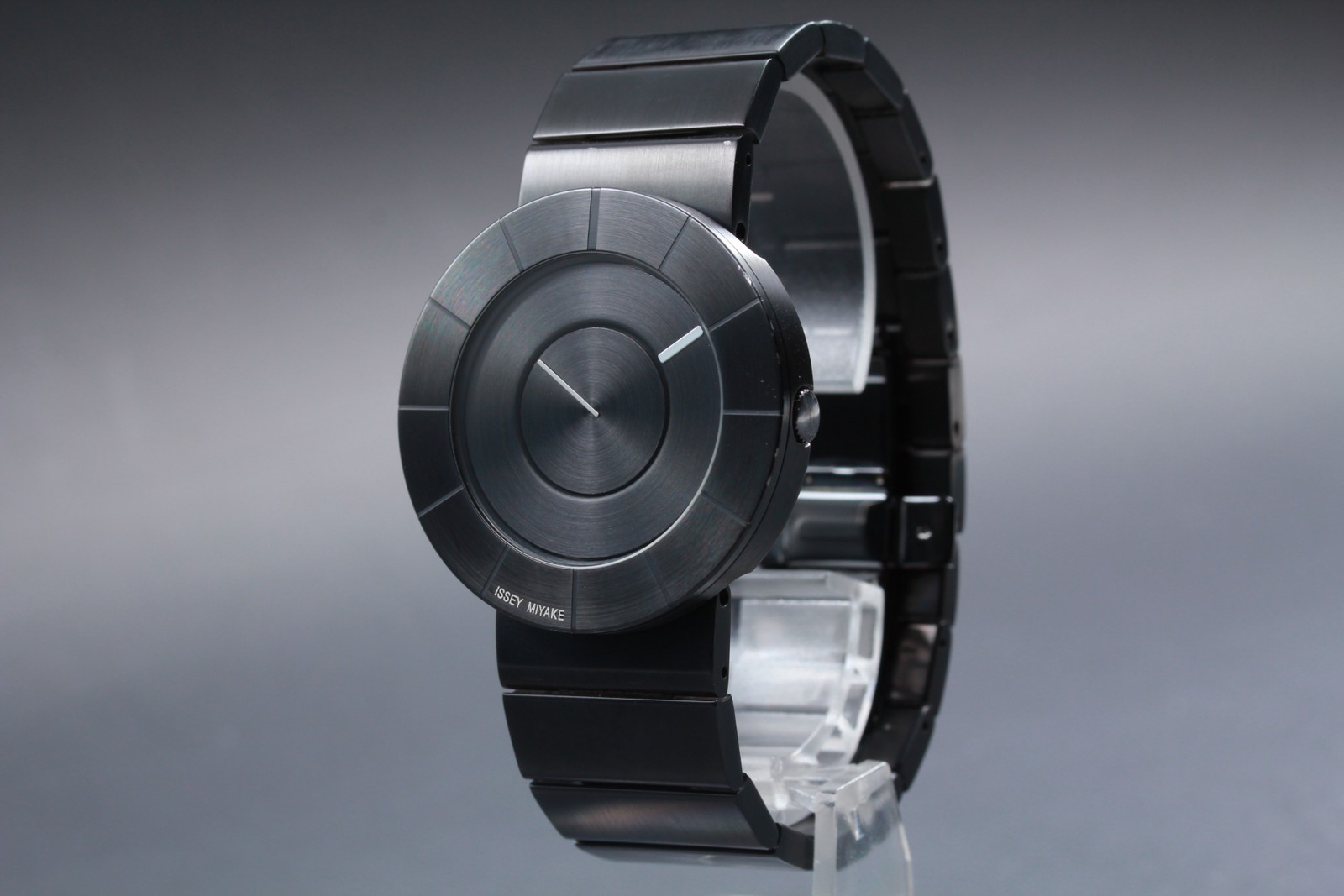 [Near MINT] ISSEY MIYAKE Tokujin Yoshioka designed Black Quartz Men’s Watch