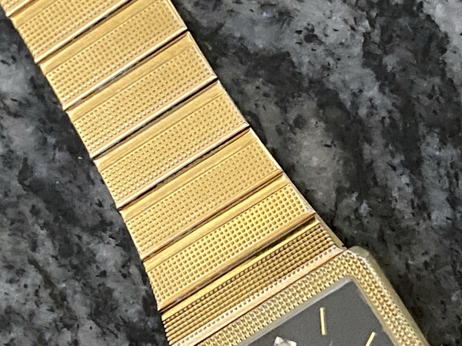 Rare vintage caravelle by bulova men’s watch COP6 Gold Plated Hong Kong⬇️Read D