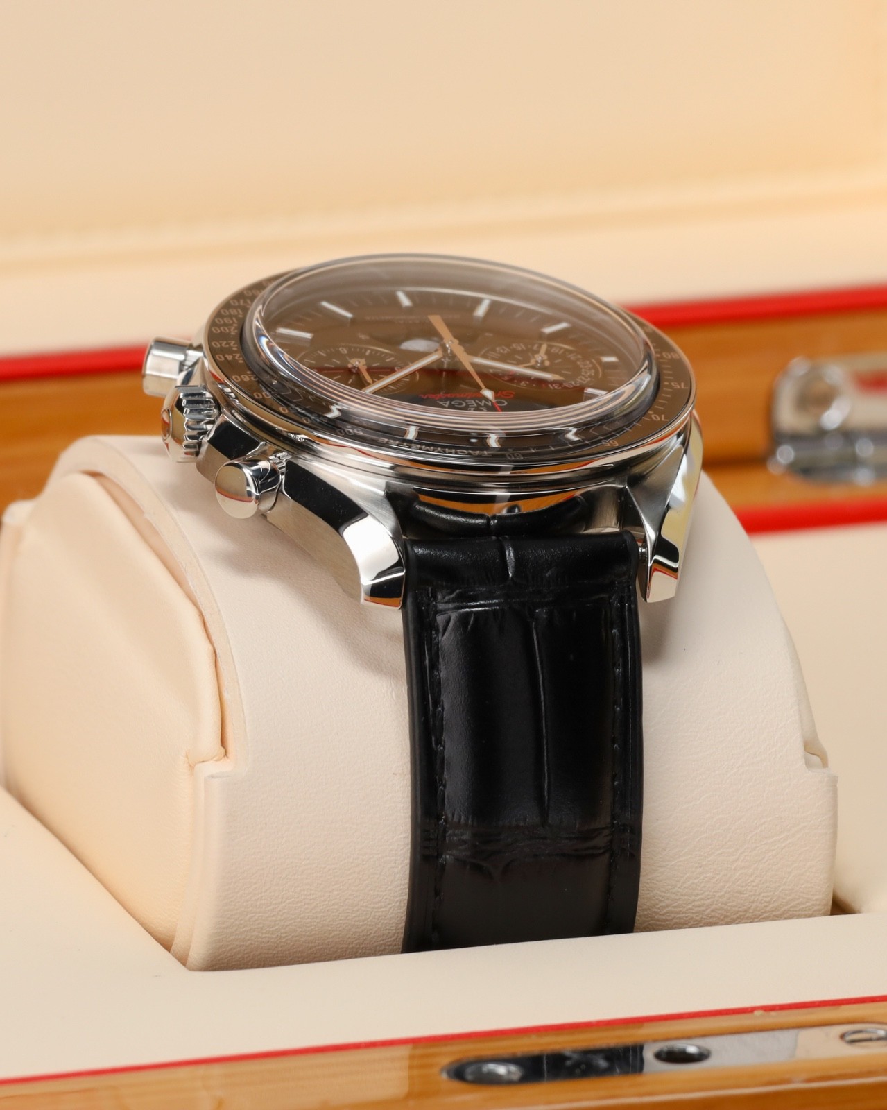 Omega Speedmaster Moonphase Moonwatch 2022 Co-Axial [Complete] Black Dial