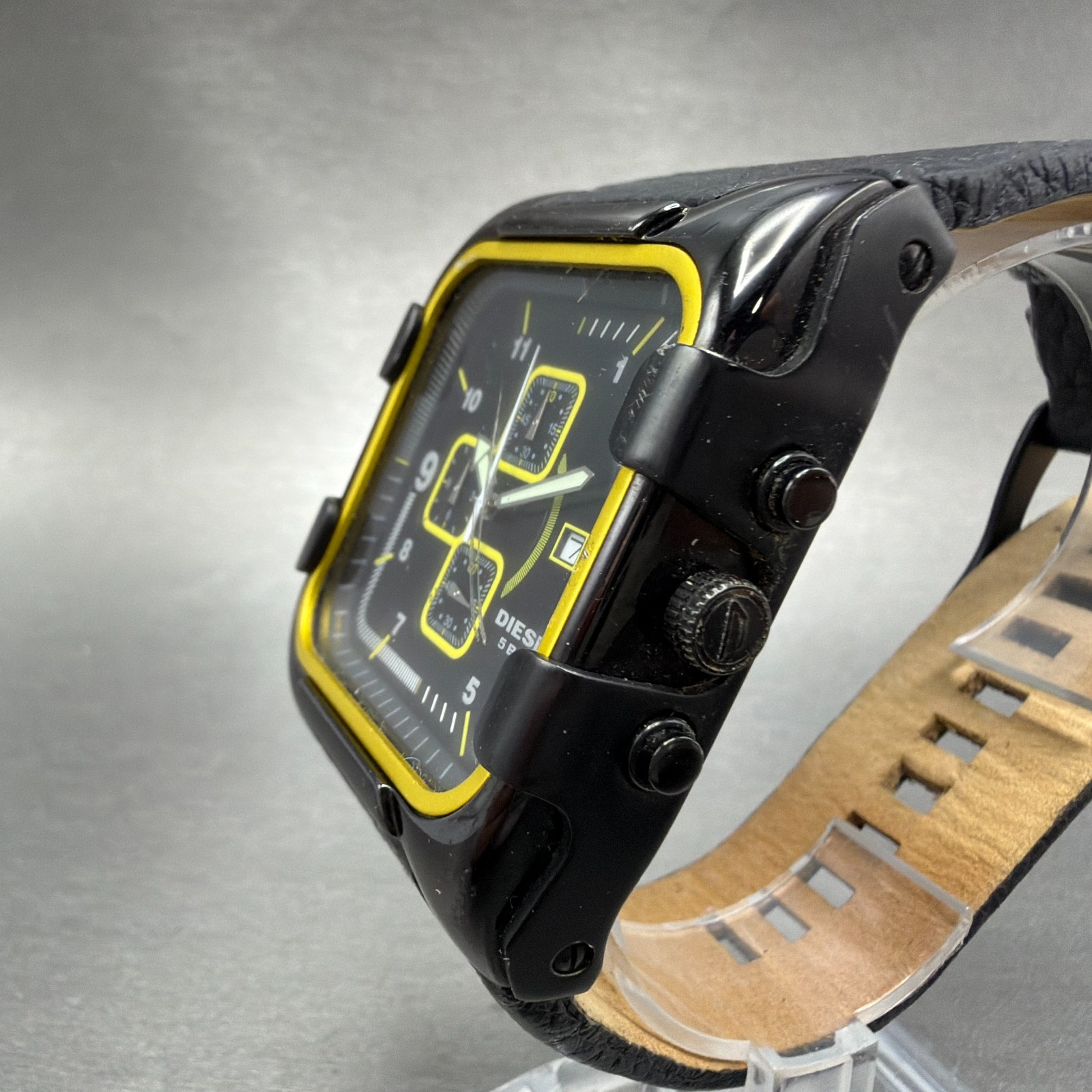 Diesel Chronograph Watch Men 44mm Black Dial Black Yellow Date Rectangle Newbat