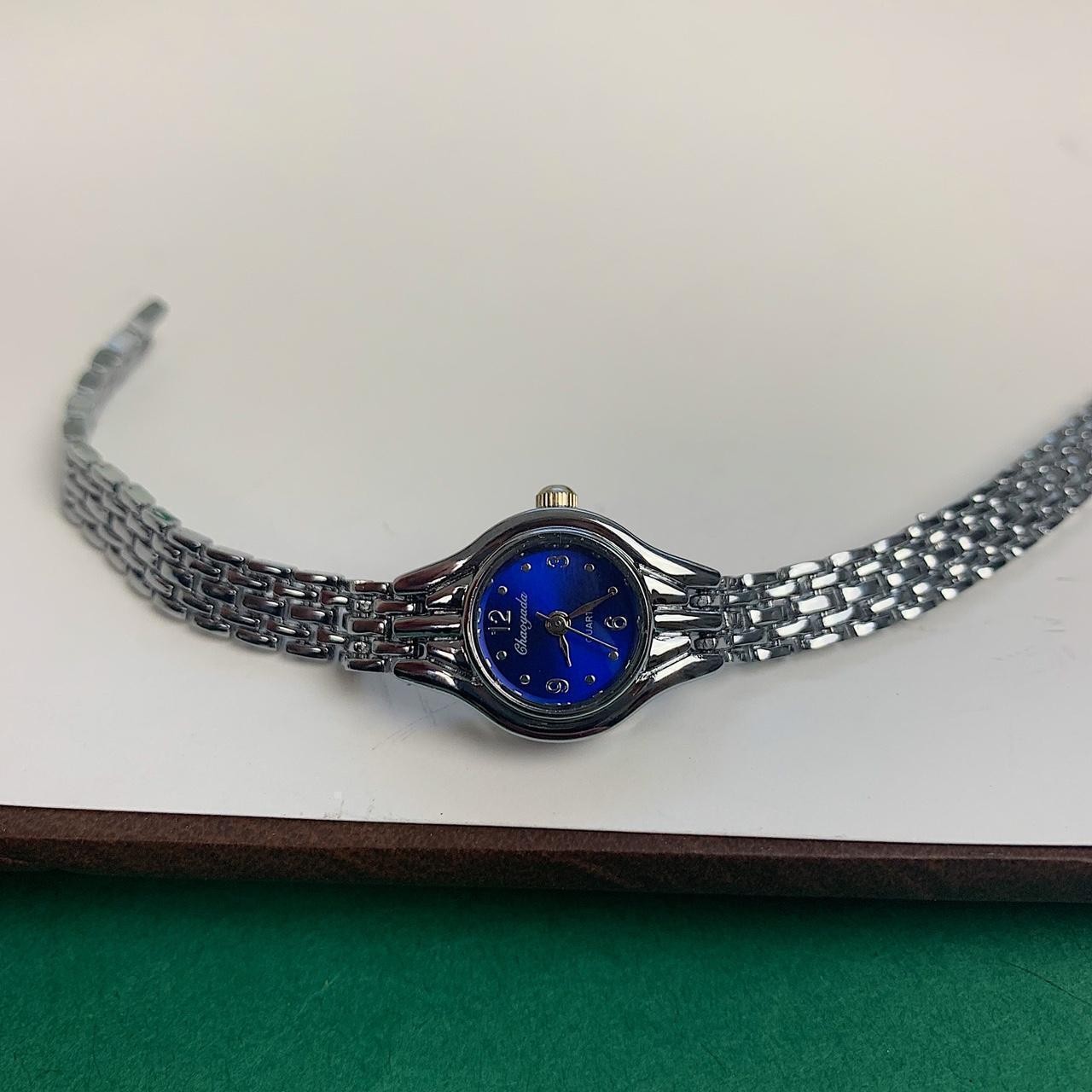 Minimalistic Silver and Blue Face round dainty stainless steel y2k 2000s style w