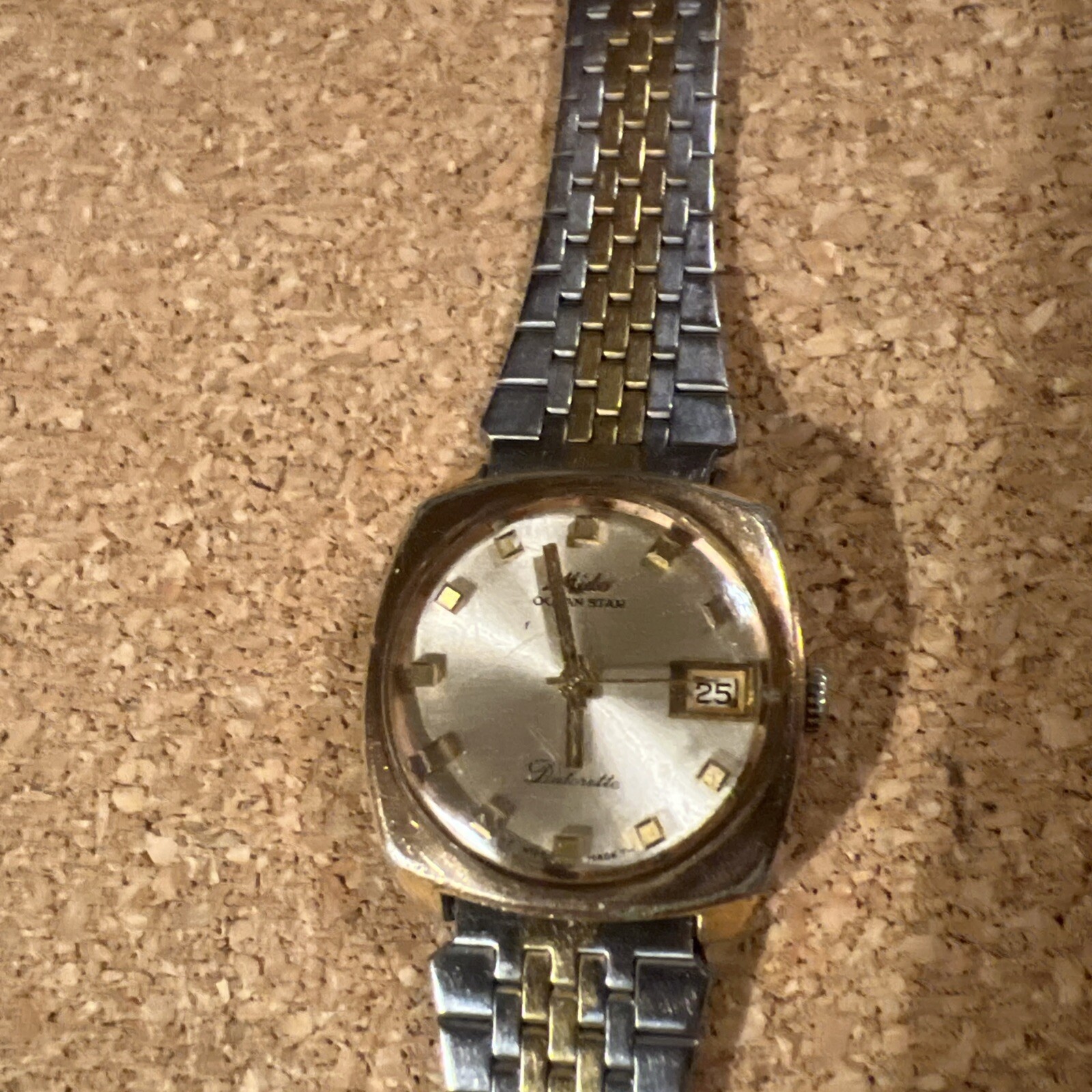 Mido Ladies datorette date automatic 23.5 mm with original bracelet running