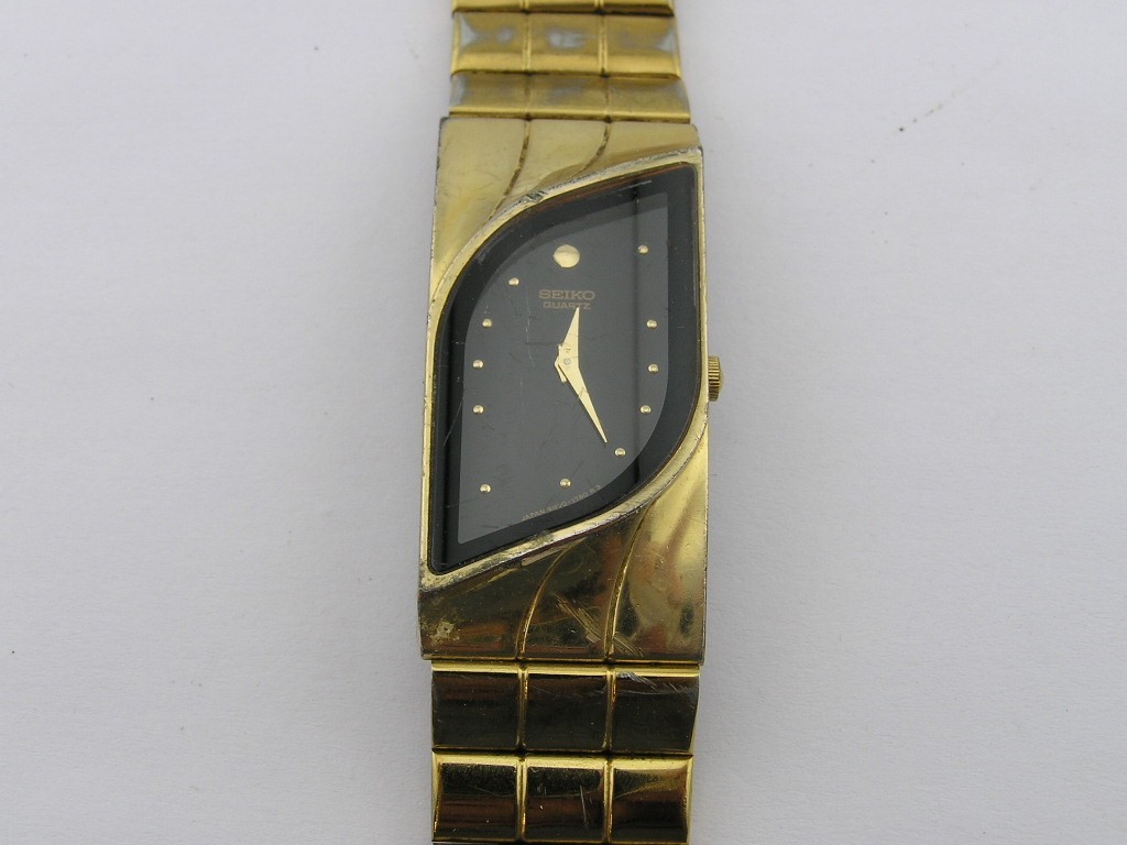 Vintage Seiko Ladies Half Moon Asymmetrical Watch 4N00-5679 Working as Shown