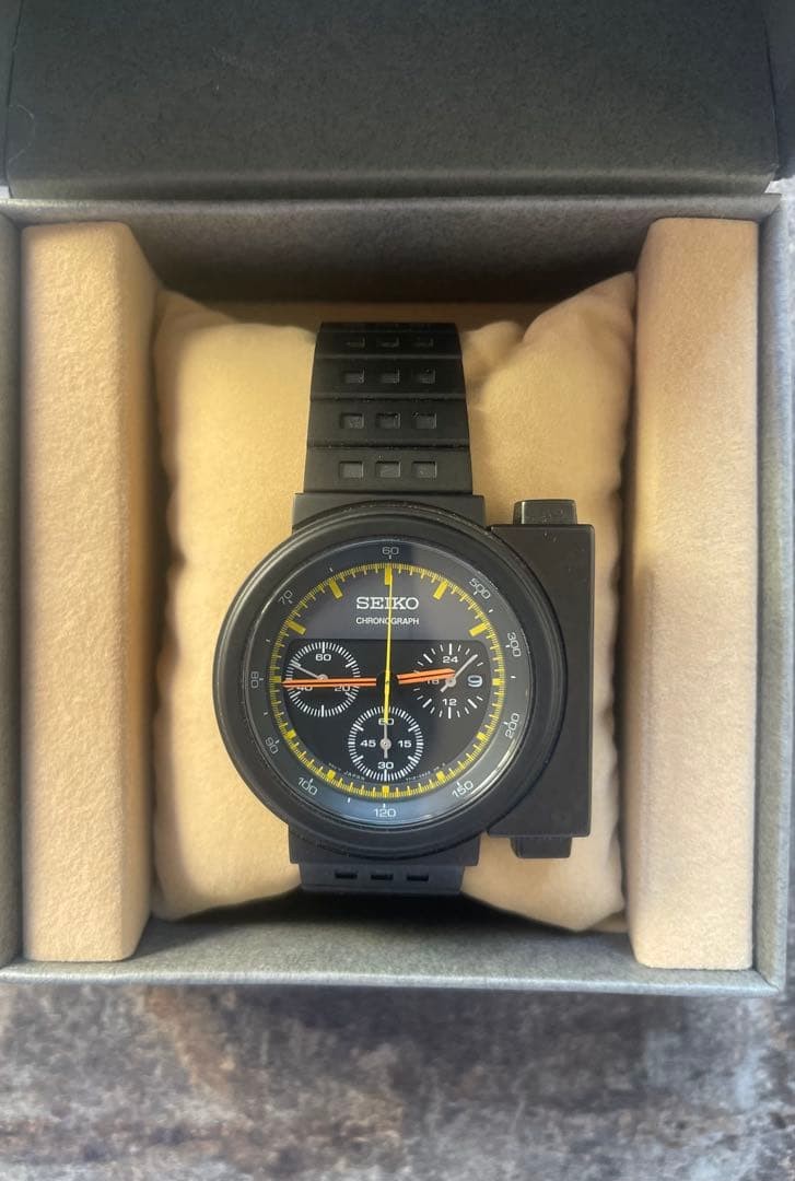 Seiko x Giugiaro Design SCED037 7T12-0BM0 Alien Chronograph Limited Watch