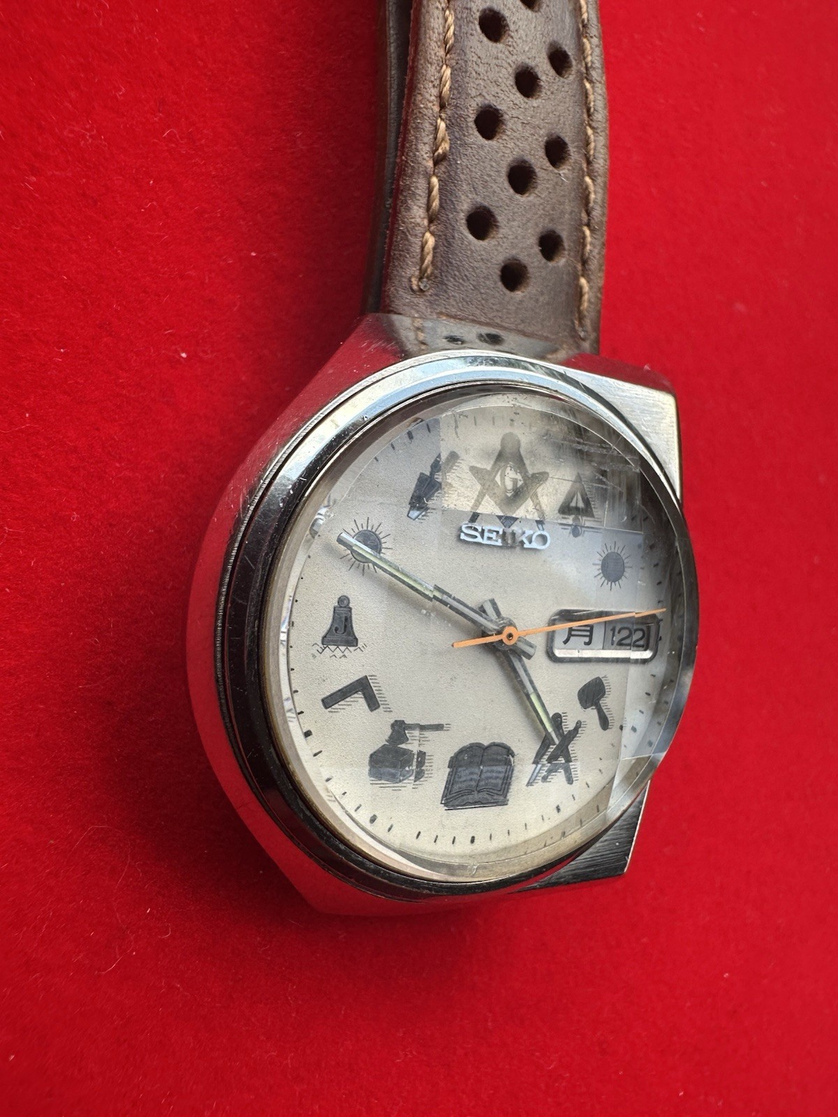 Rare Vintage 1972 Seiko Masonic asymmetrical JDM Automatic Men’s watch ￼