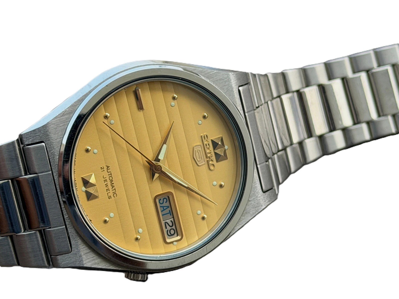 Seiko 5 Automatic Gold Dial Lume Dots Day Date Men’s Vintage Watch S-140