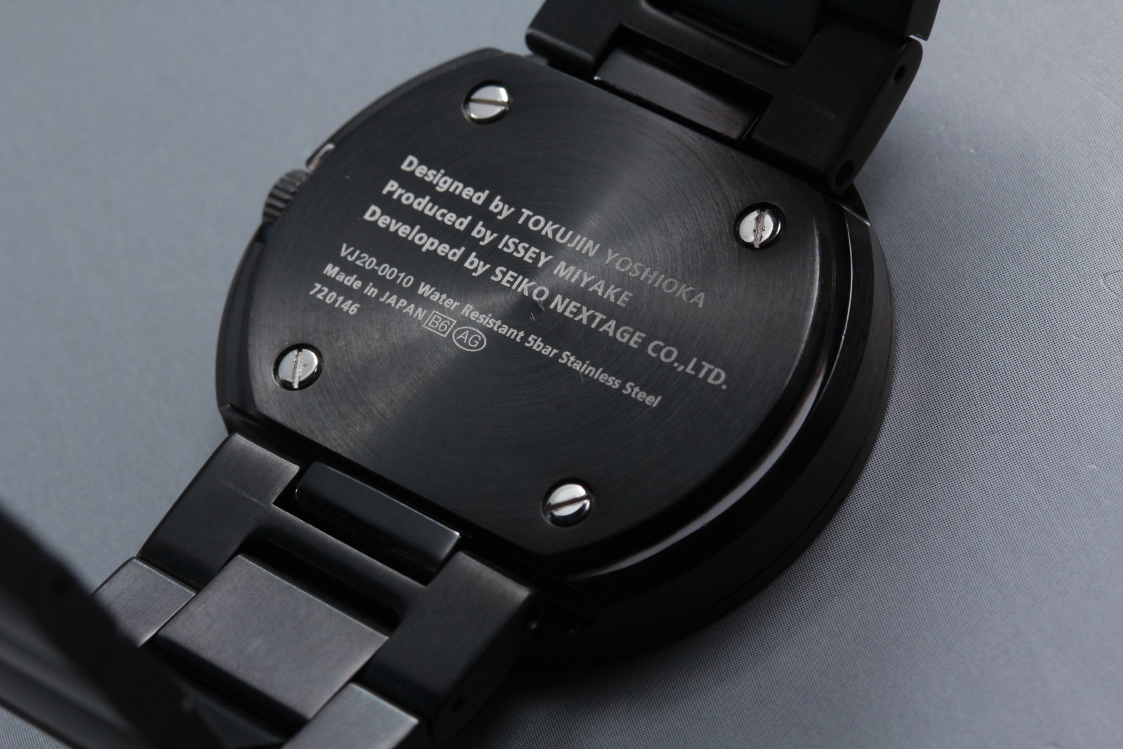[Near MINT] ISSEY MIYAKE Tokujin Yoshioka designed Black Quartz Men’s Watch