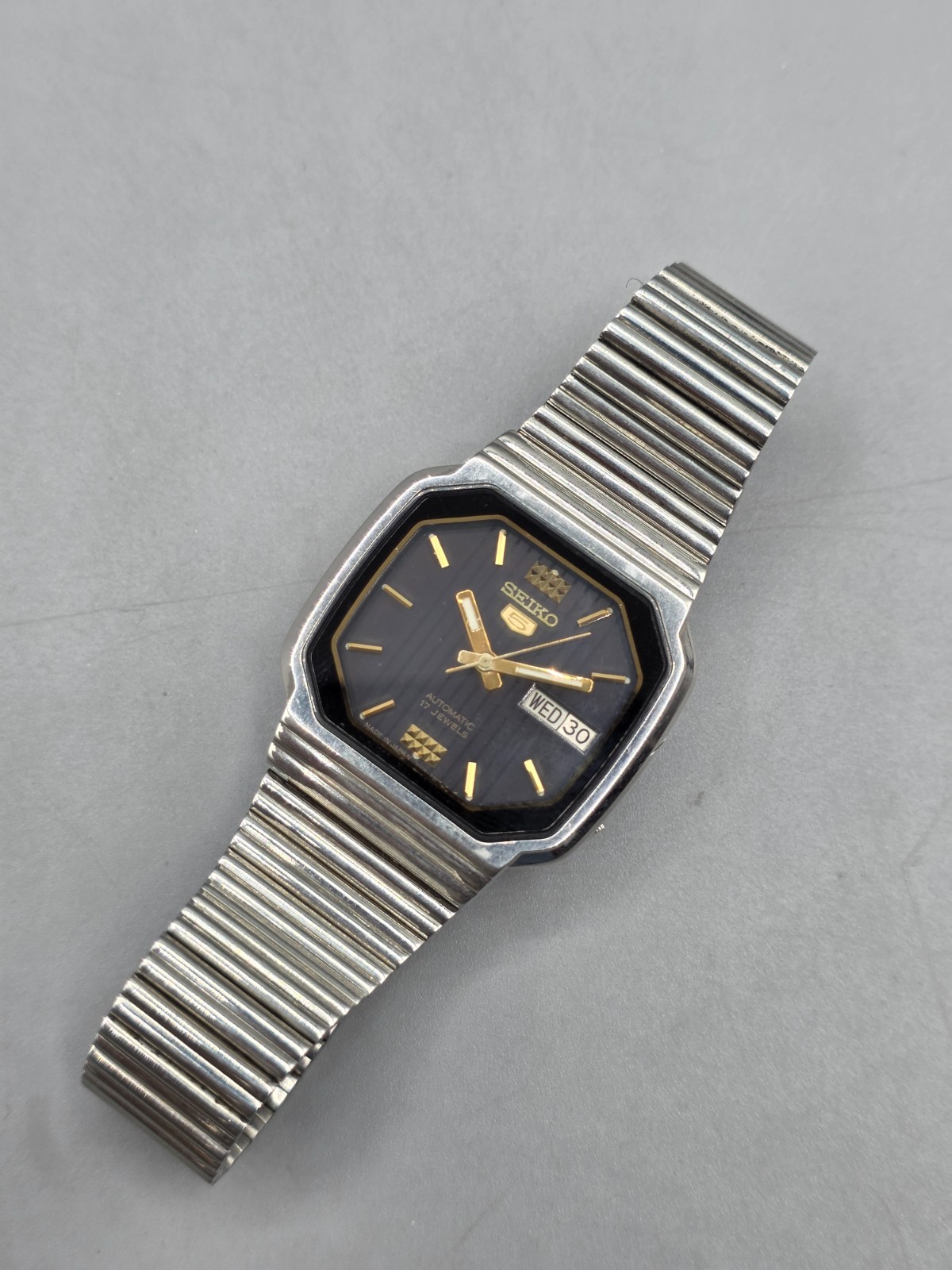 Vintage Seiko 5 Automatic 17 Jewels Octagonal Silver-Tone Case Black Dial Watch