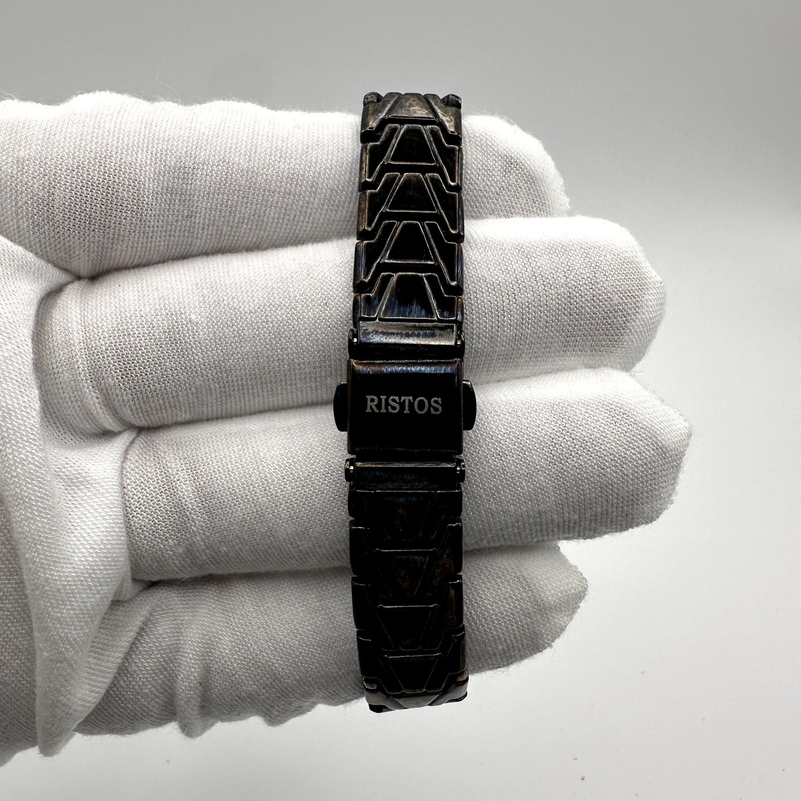 Versales Black Quartz Analog Watch with Geometric Metal Bracelet