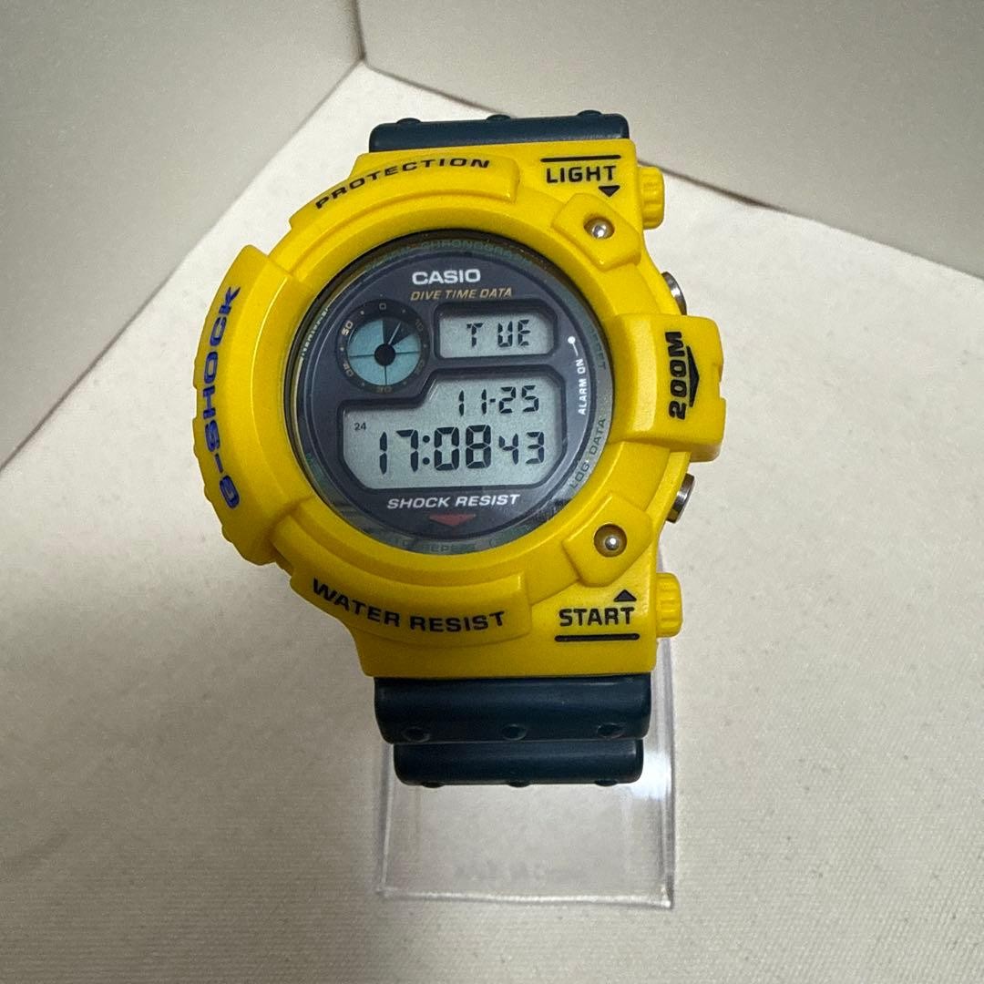 DW-6300-9 First generation frogman yellow/navy custom