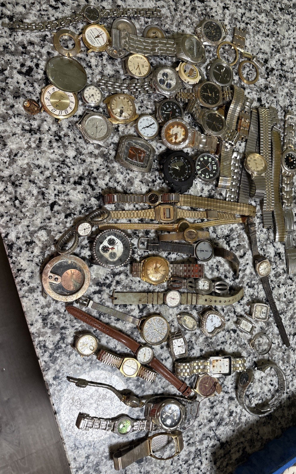 vintage And Modern watches lot. Men And Women’s Watches. Parts Or Not Working.