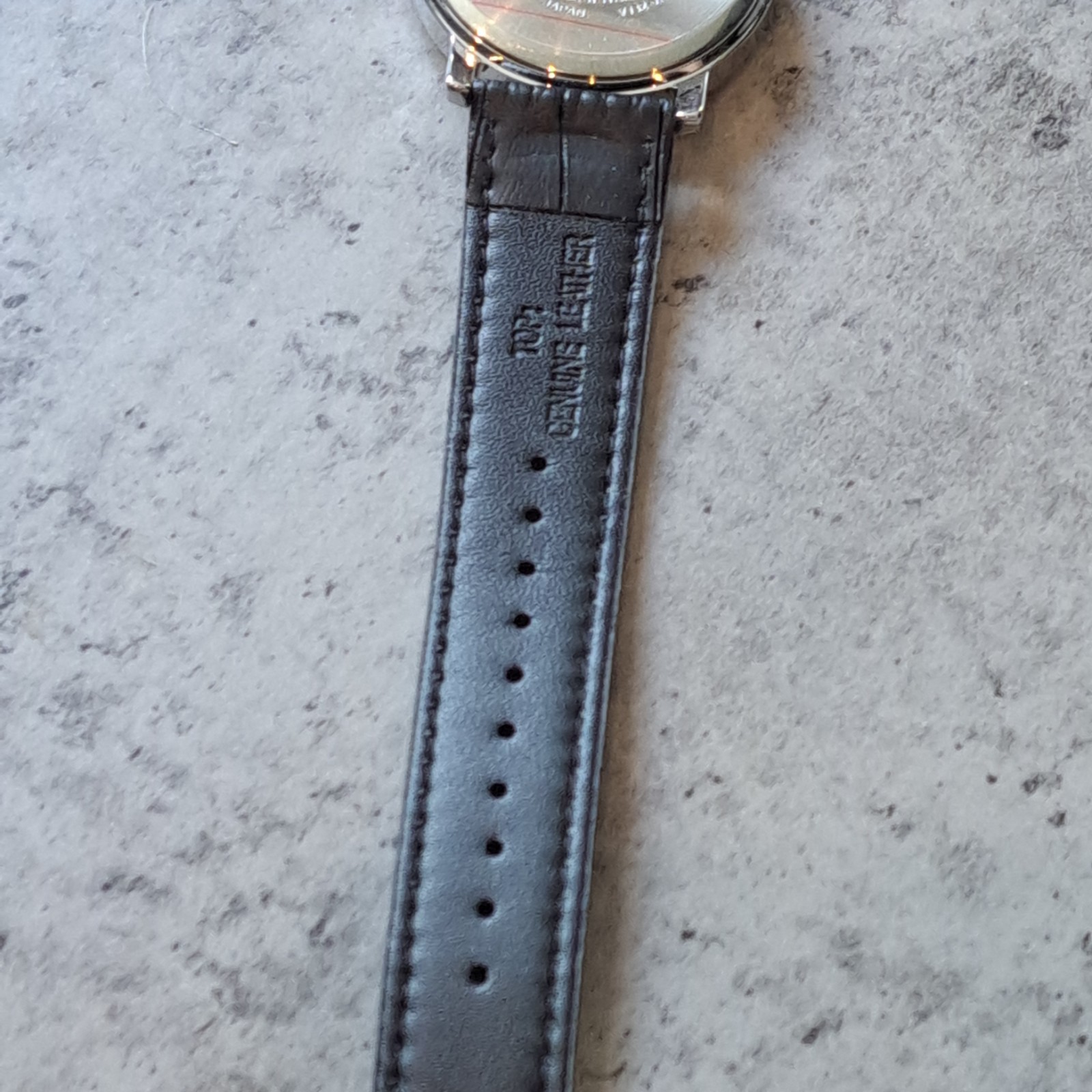 Mens Lorus NAVY DIAL SILVER HANDS Watch NEW CONDITION