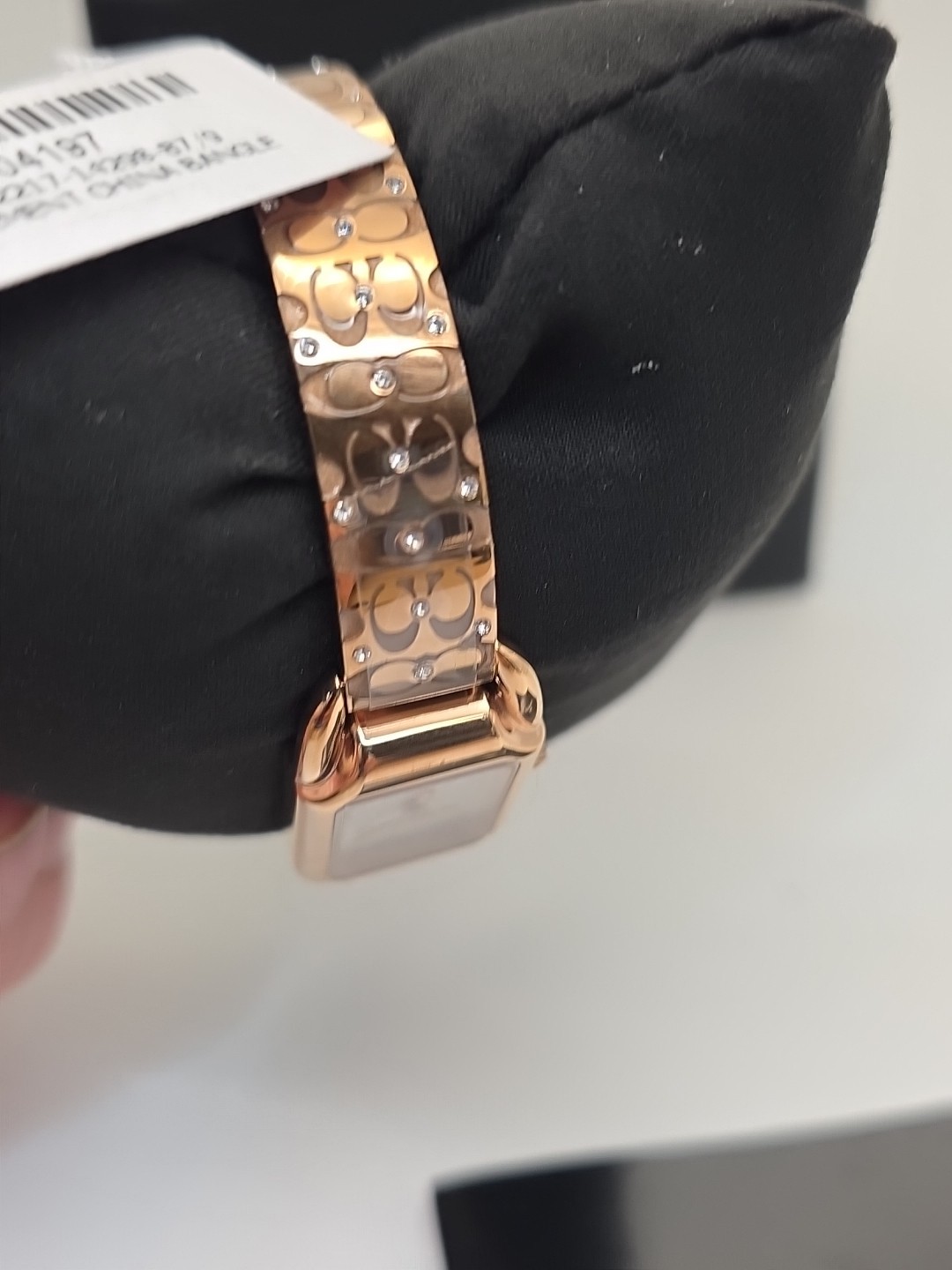 Coach TANK Women’s Rose Gold Bangle Bracelet Quartz Wristwatch Water-Resistant