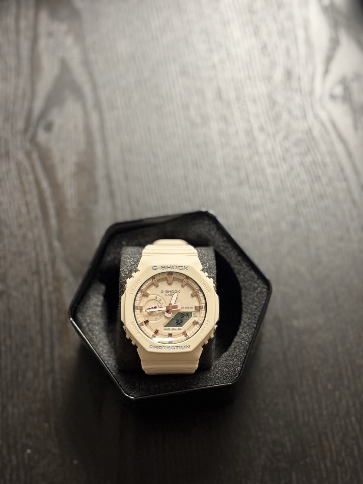 Casio G-SHOCK Beige Analog Digital Quartz Watch Resin Band 200m Alarm Box