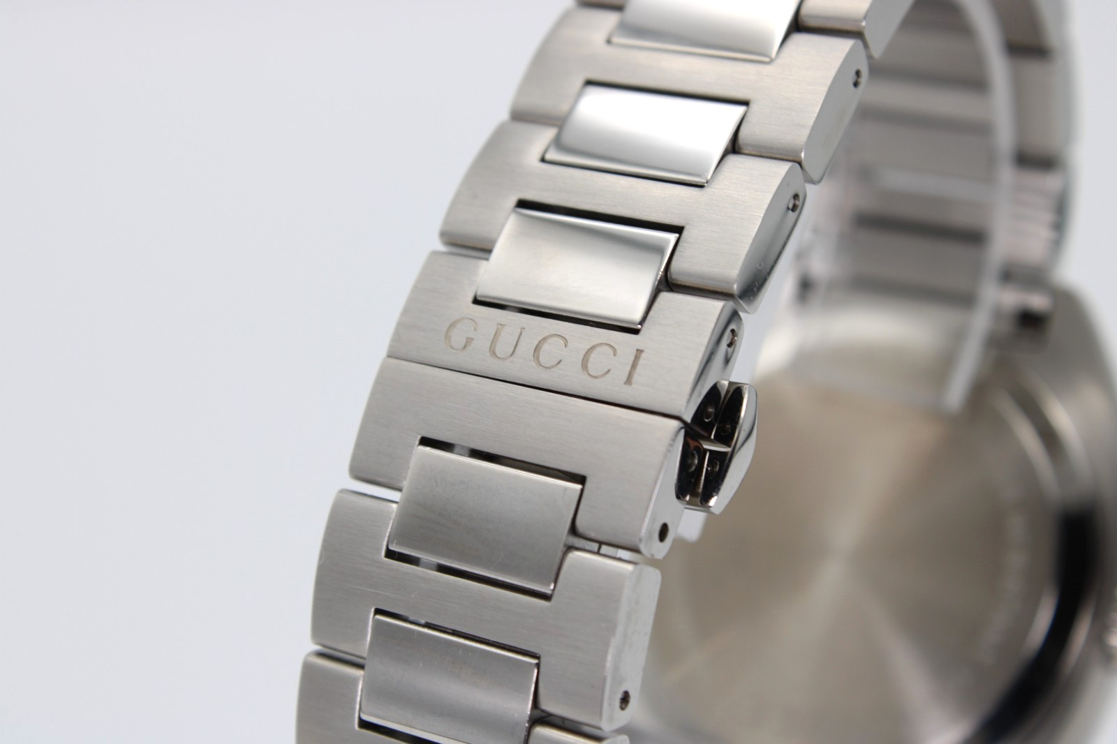GUCCI GG2570 YA142303 Quartz Blue Dial Men’s Watch 41mm