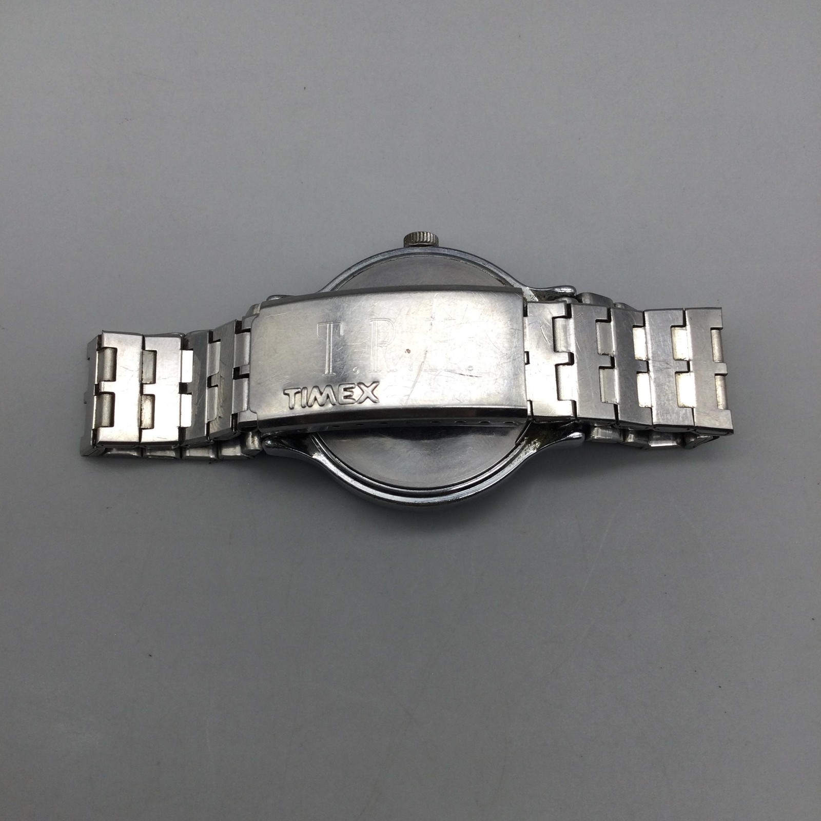 Vintage Timex Viscount Mens Watch 36mm Silver Tone Day Date Manual Wind 7″