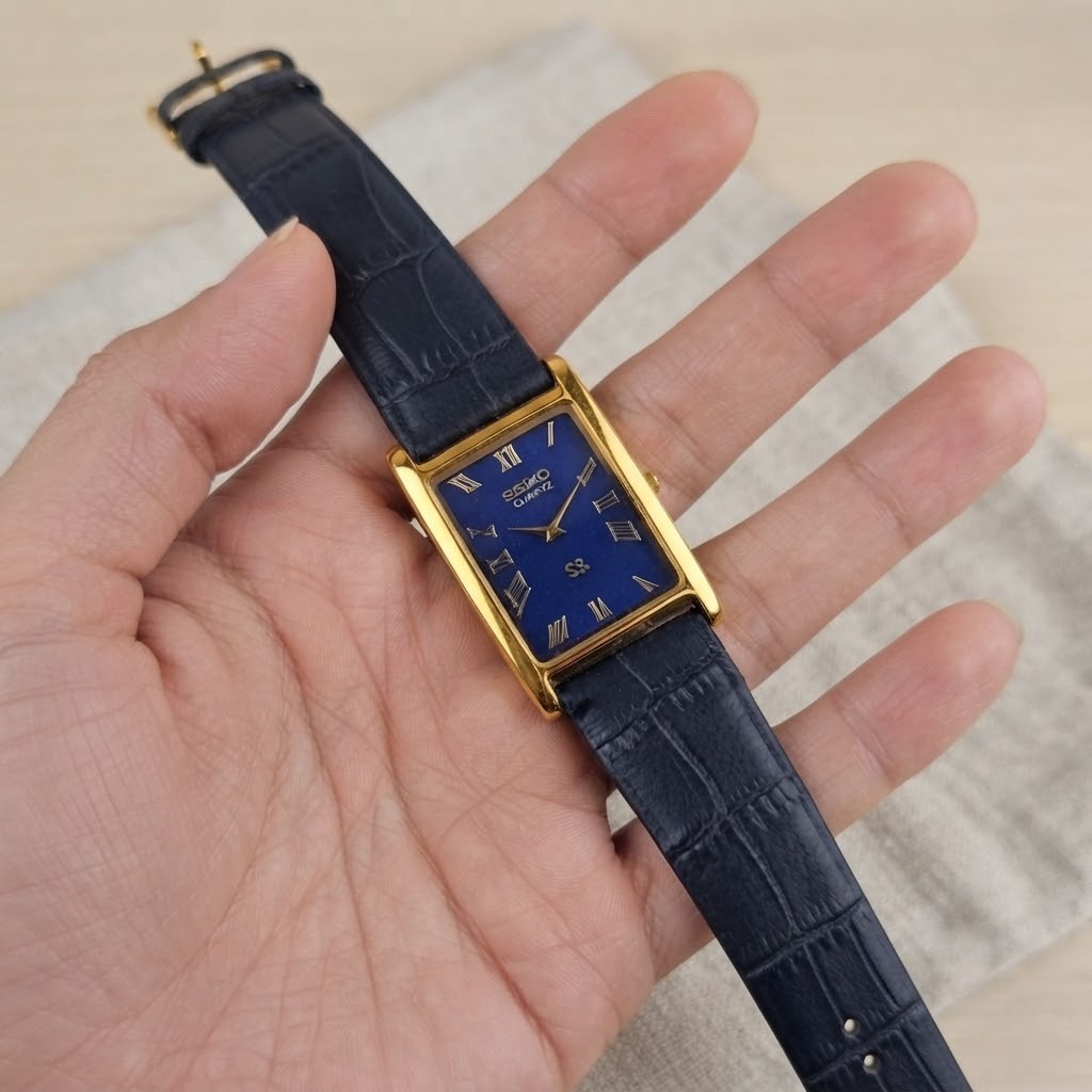 Vintage Seiko Slim Tank Quartz Men’s Dress Watch Blue Dial Classic Free Ship