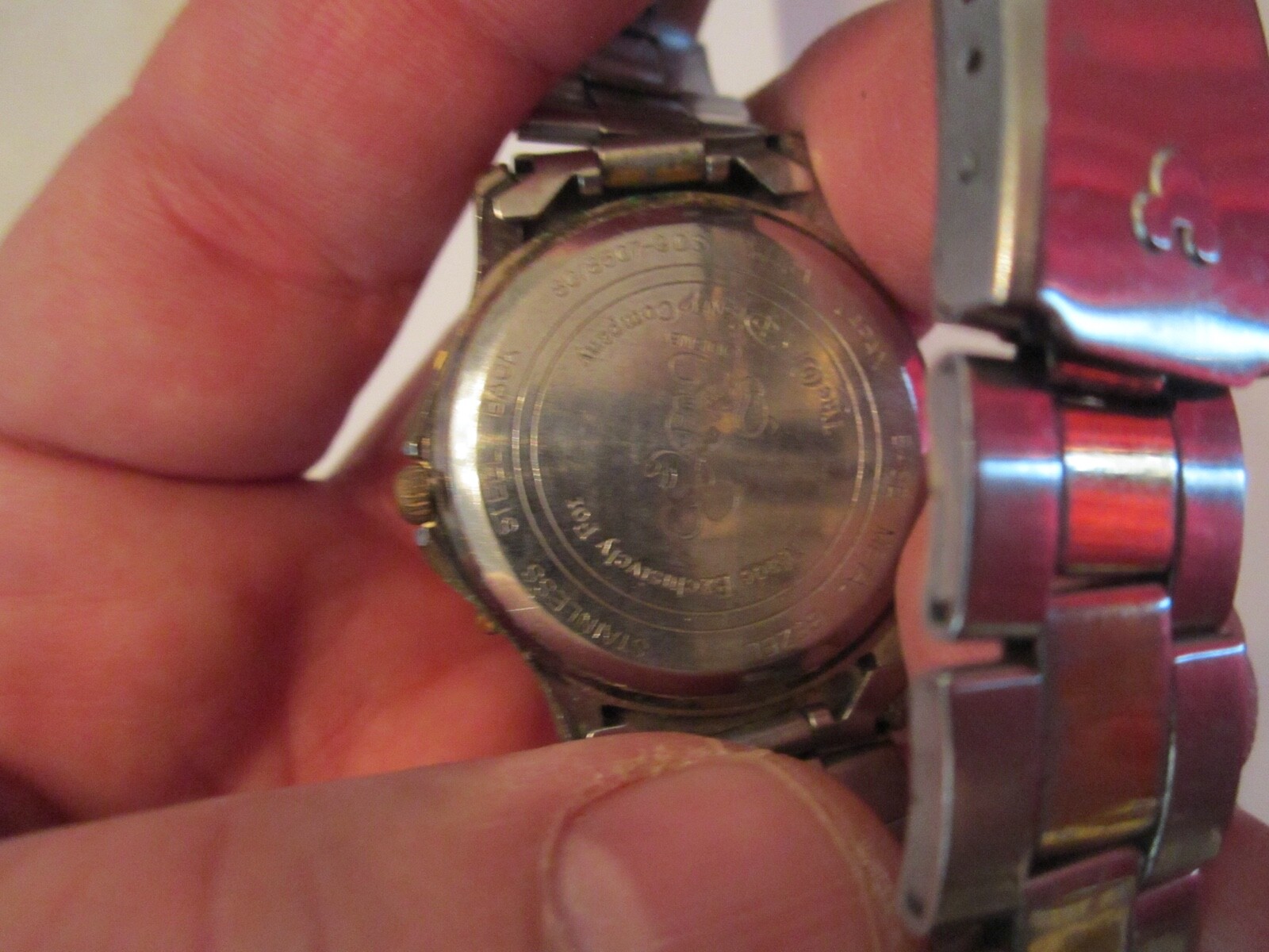 VINTAGE WALT DISNEY MICKEY MOUSE WATCH – DAY DATE MARKERS – QUARTZ – BBA-26