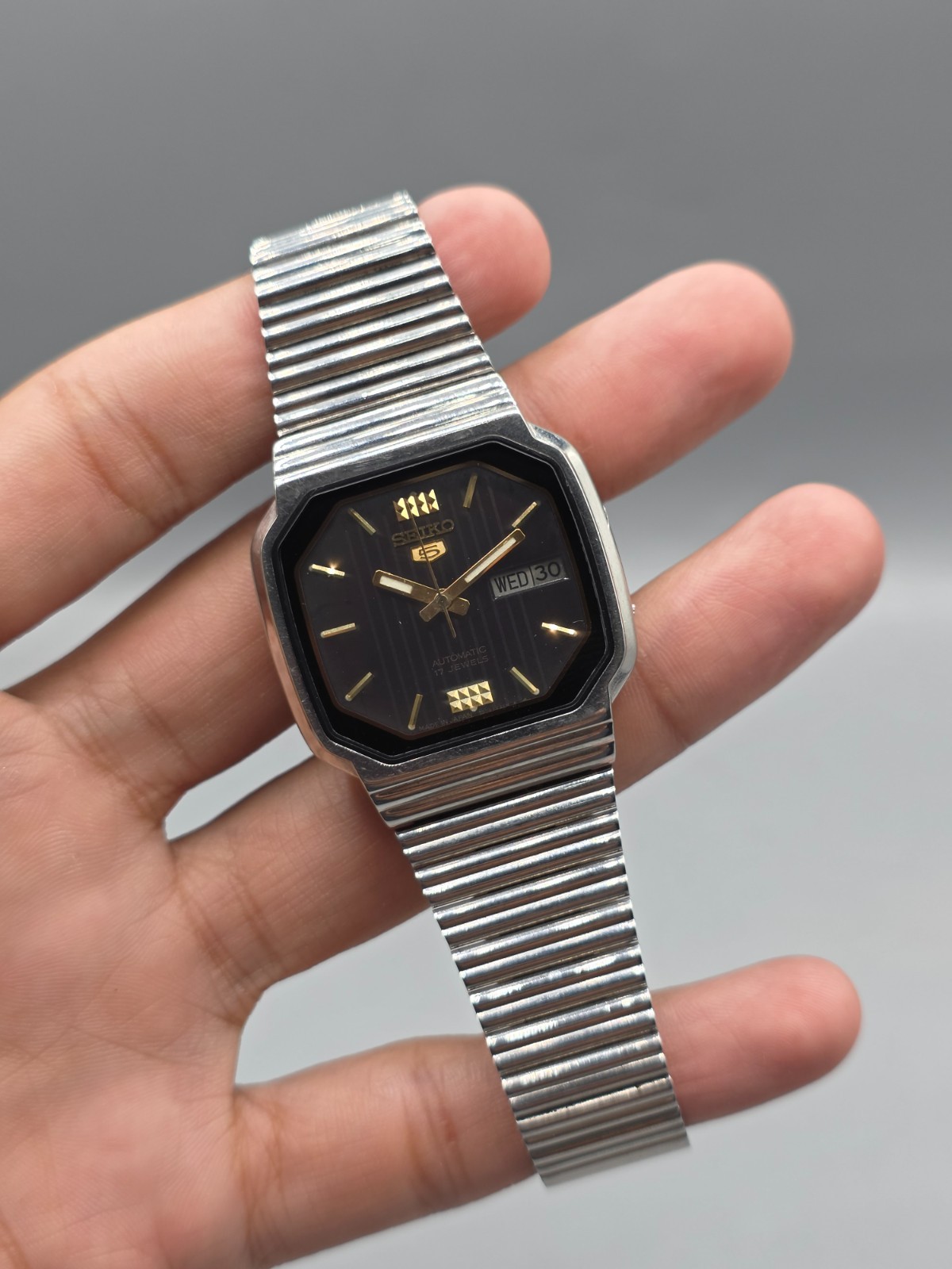 Vintage Seiko 5 Automatic 17 Jewels Octagonal Silver-Tone Case Black Dial Watch