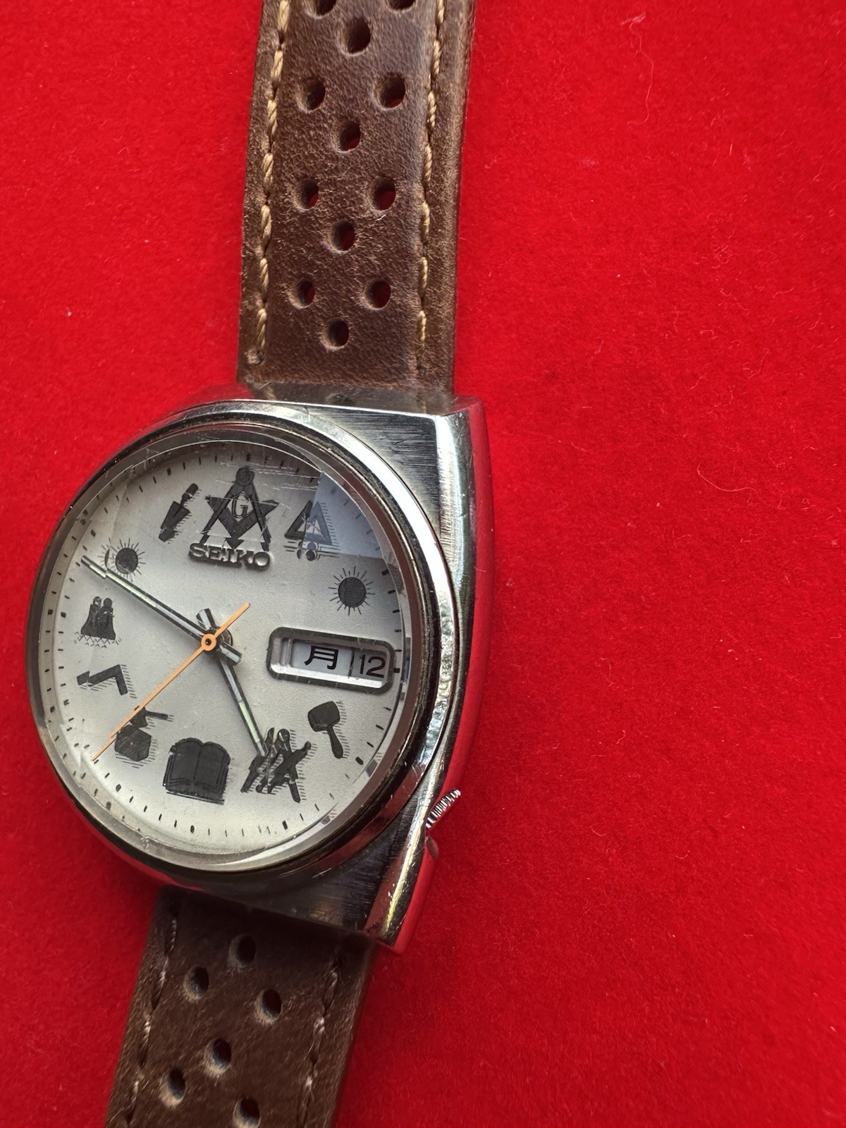 Rare Vintage 1972 Seiko Masonic asymmetrical JDM Automatic Men’s watch ￼