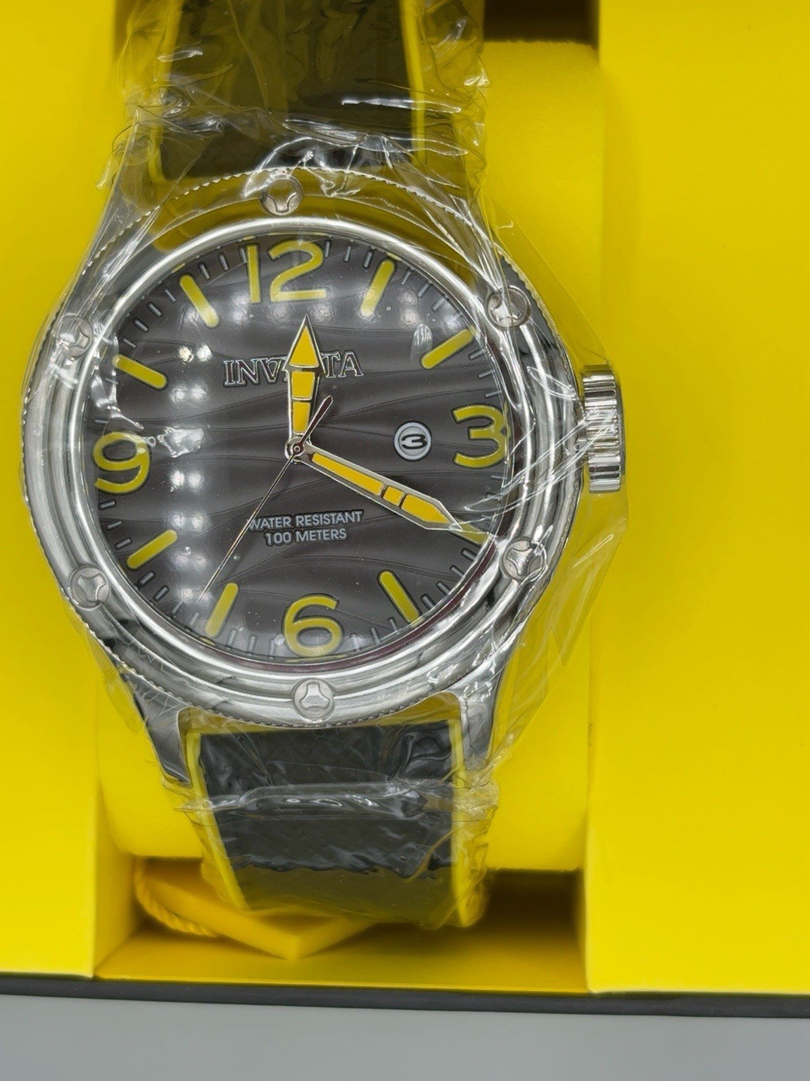 Invicta Pro Diver 50305 Men’s 48mm Black Yellow Dial Silicone Strap Watch New