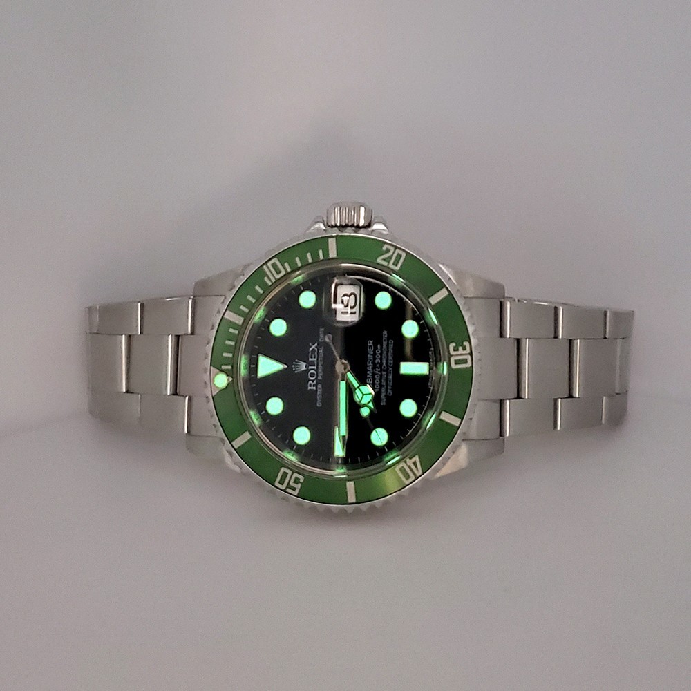 Rolex Submariner “Kermit” Date Engraved Rehaut Green Steel 16610LV Box Papers