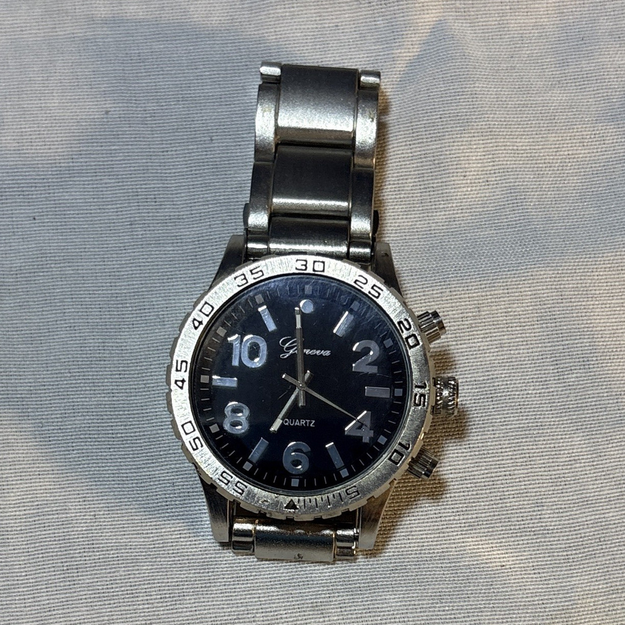 Geneva Men’s Quartz Analog Watch Black Dial Silver Metal Bracelet 42mm