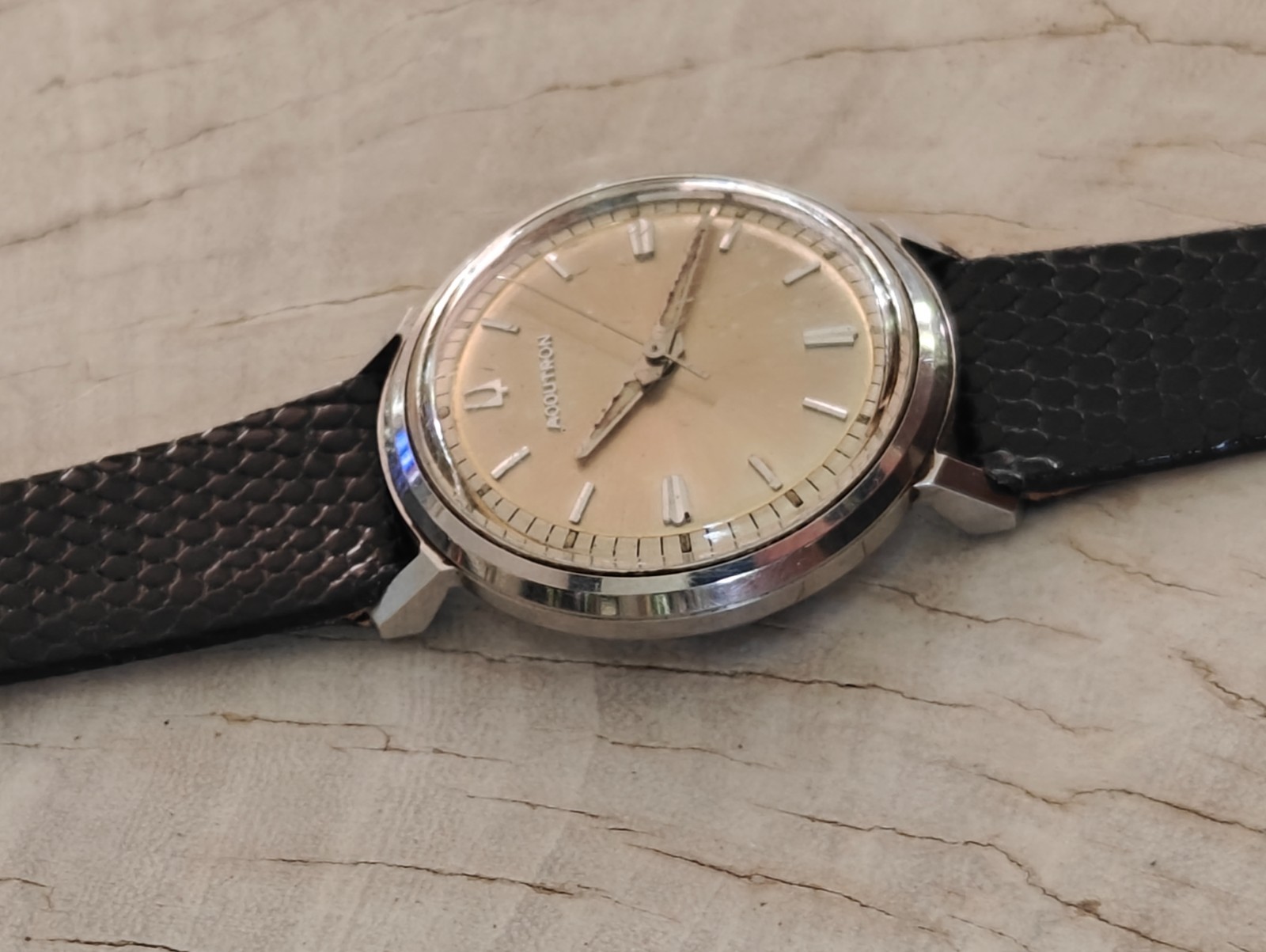 BULOVA 1968 ACCUTRON 214 Backset, ALL Stainless Steel, new Batt. Keeps XLNT time