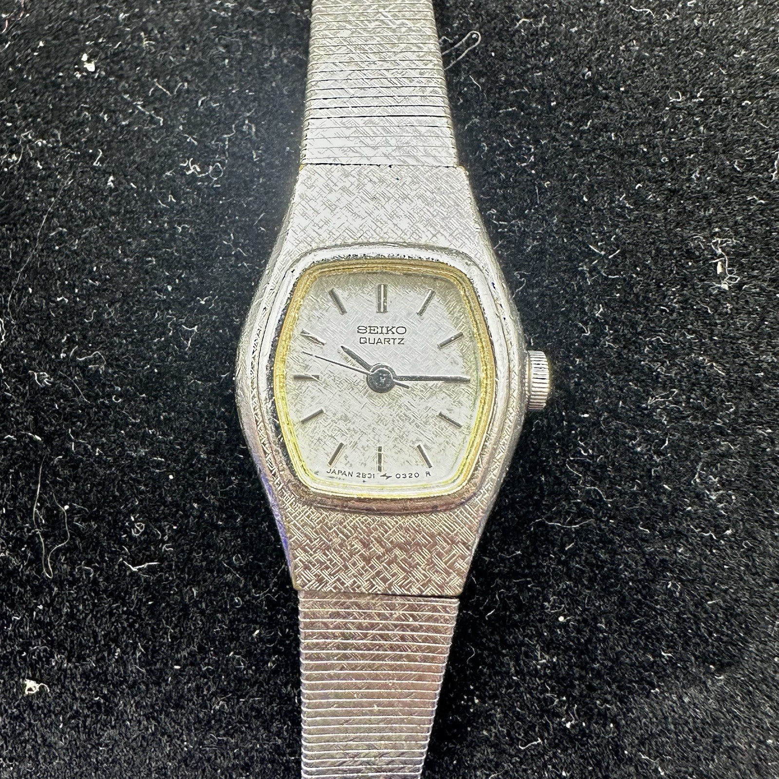Seiko Watch Women 16mm Silver Dial Silver Tone Hexagon 2B31-5039 New Battery