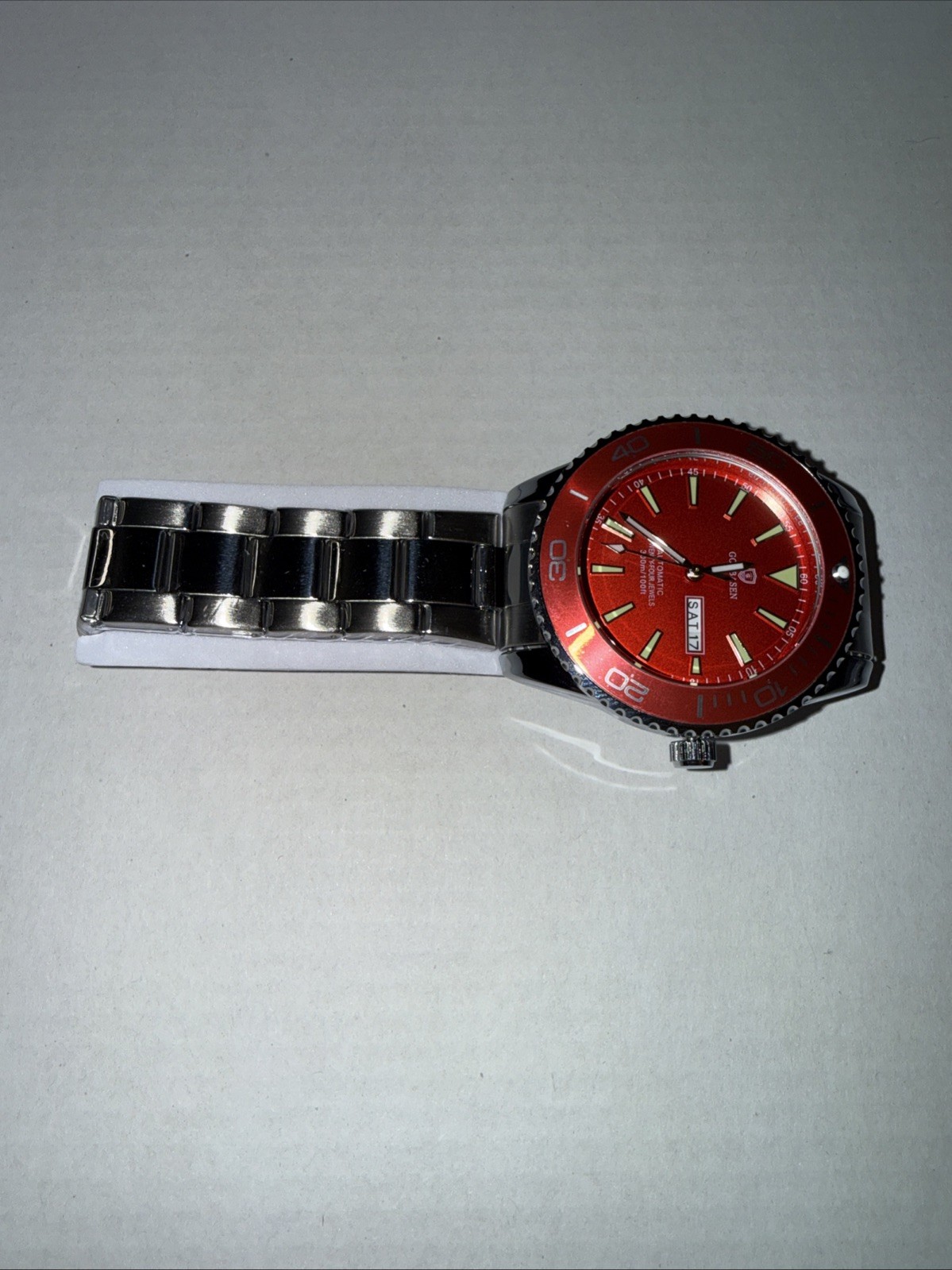 Premium Steel strip circular watch, Steel Strap, 42mm case. Red Face
