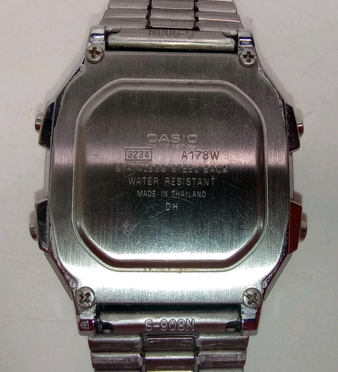 Vtg CASIO Illuminator Men’s Quartz Digital Watch – A178W – Alarm Chrono – WORKS