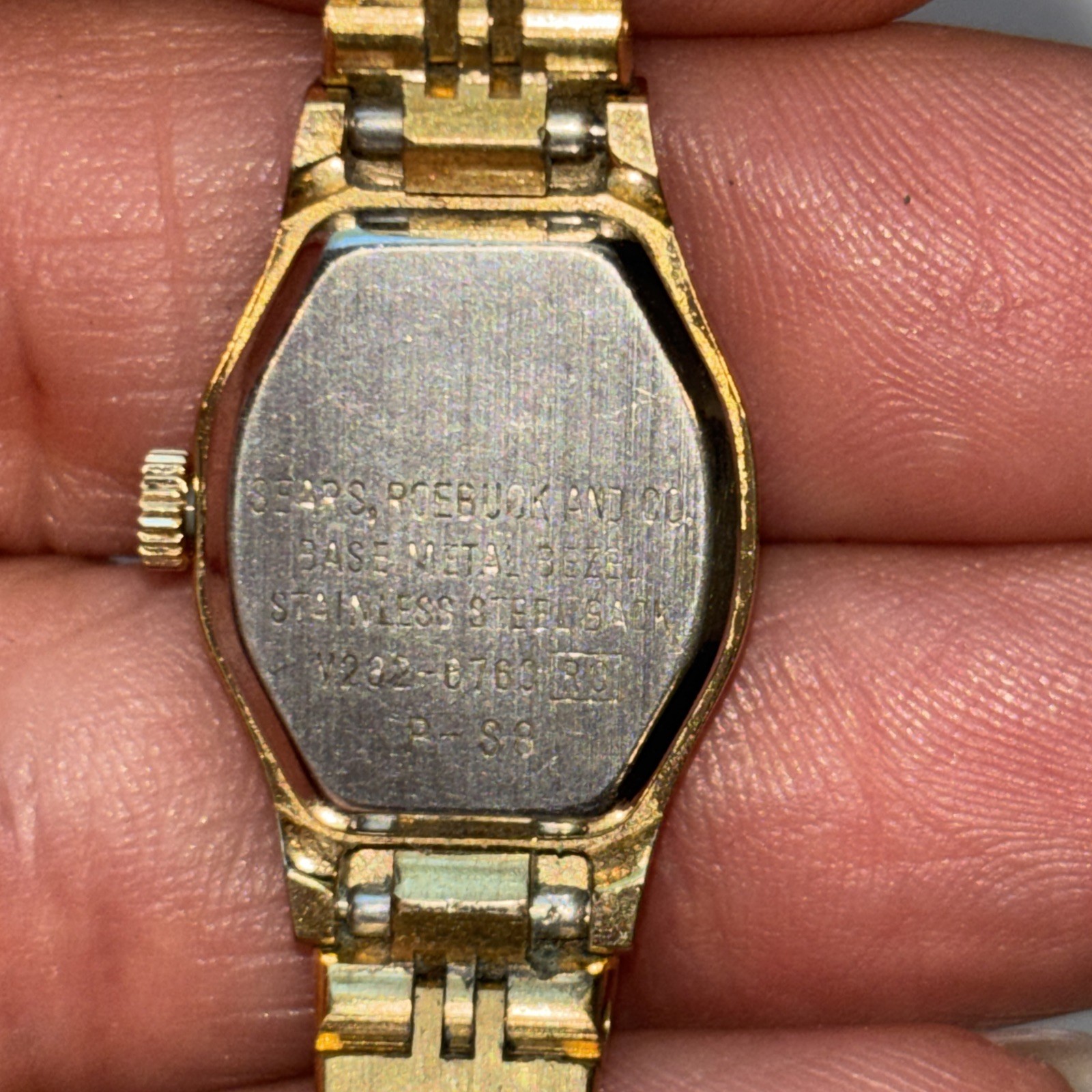 Lot of 2) Pulsar Gold Tone Watches Y960-8000 & V232-6760 RO P-S8 Sears Untested