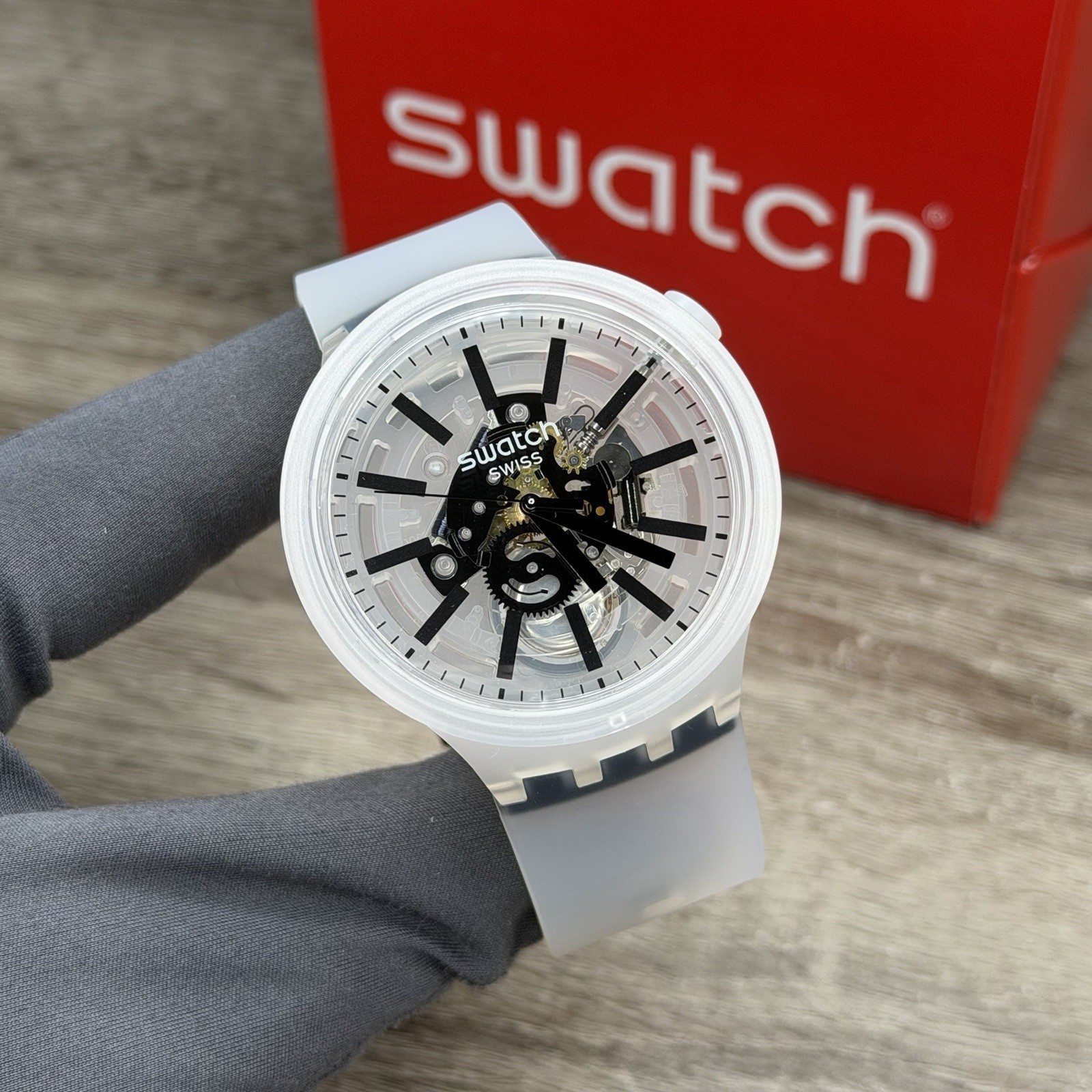 NEW✅SKELETON✅ Swatch Big Bold BLACKINJELLY Transparent Men’s Watch SO27E101