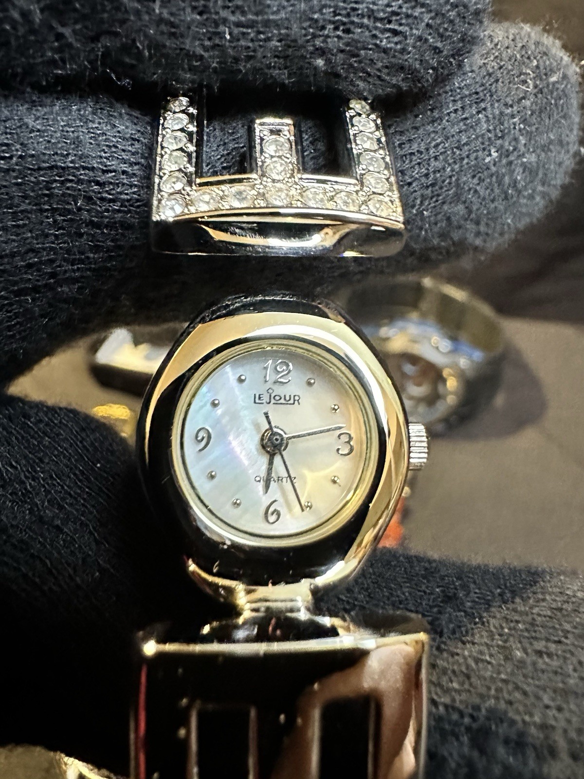 Lot of 15 Men’s & Women’s Watches Various Brands Japan & Quartz Movt
