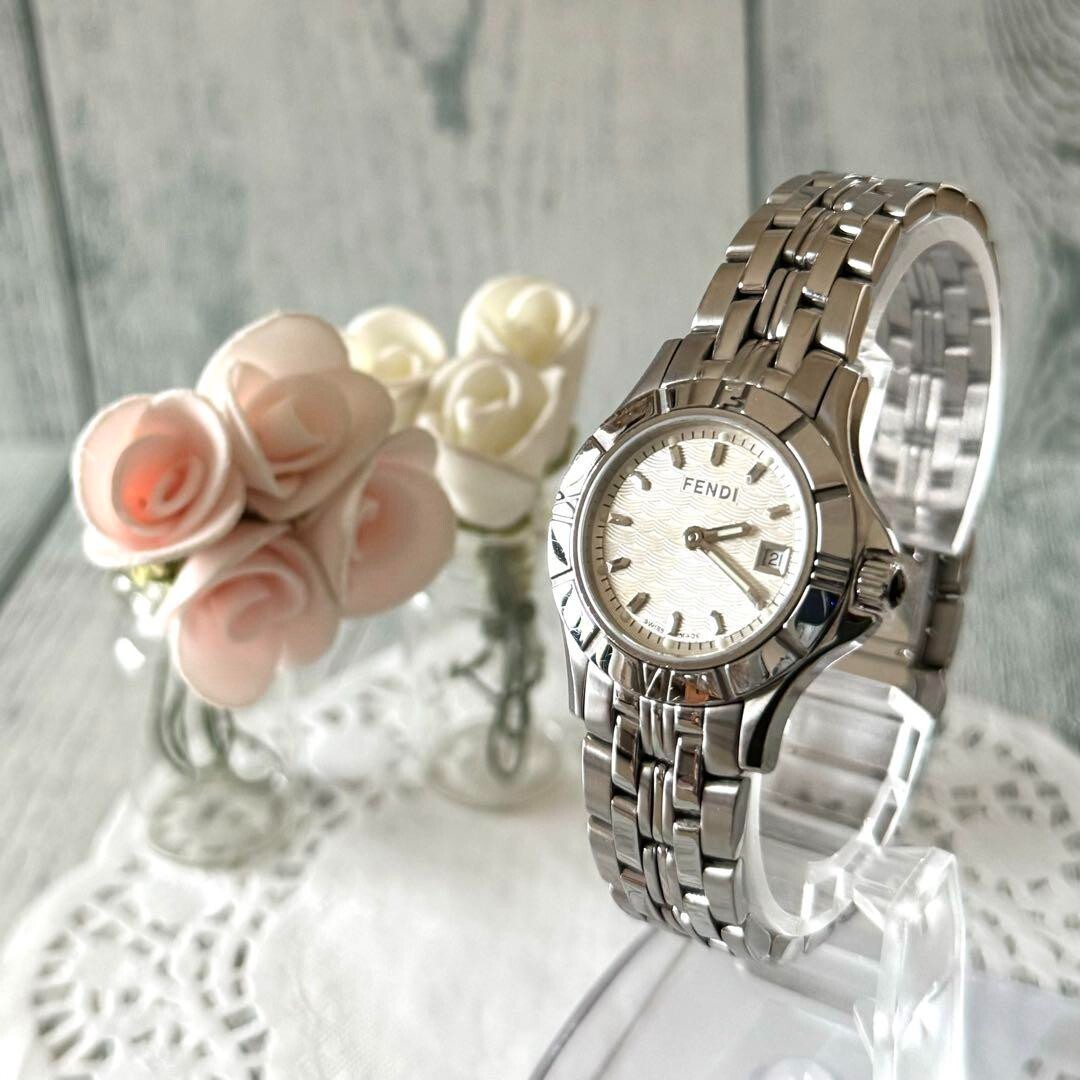 FENDI Watch 2600L White Silver Rare Used From Japan Check description