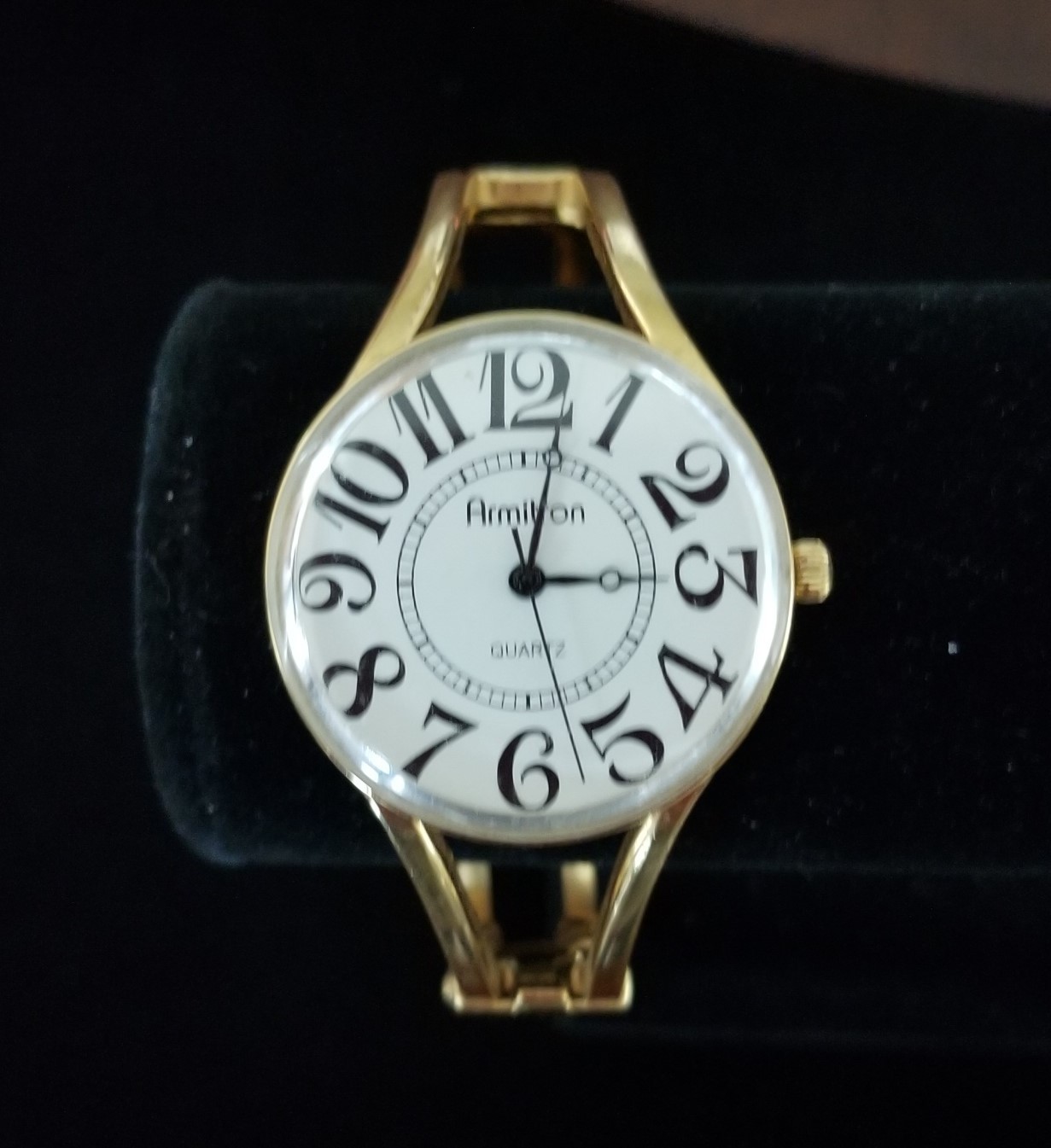 Armitron Gold Tone EZ Read Cuff/Bangle Watch 25/1728 6.5″ Closed New Battery