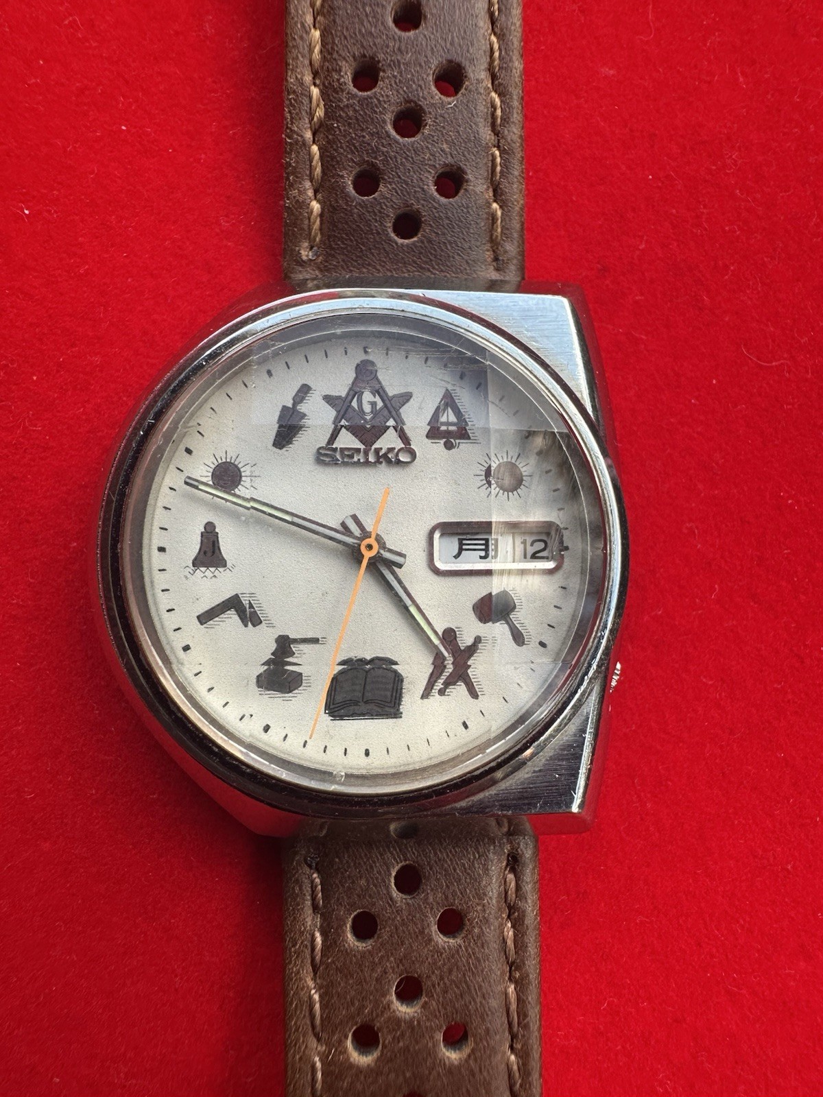 Rare Vintage 1972 Seiko Masonic asymmetrical JDM Automatic Men’s watch ￼