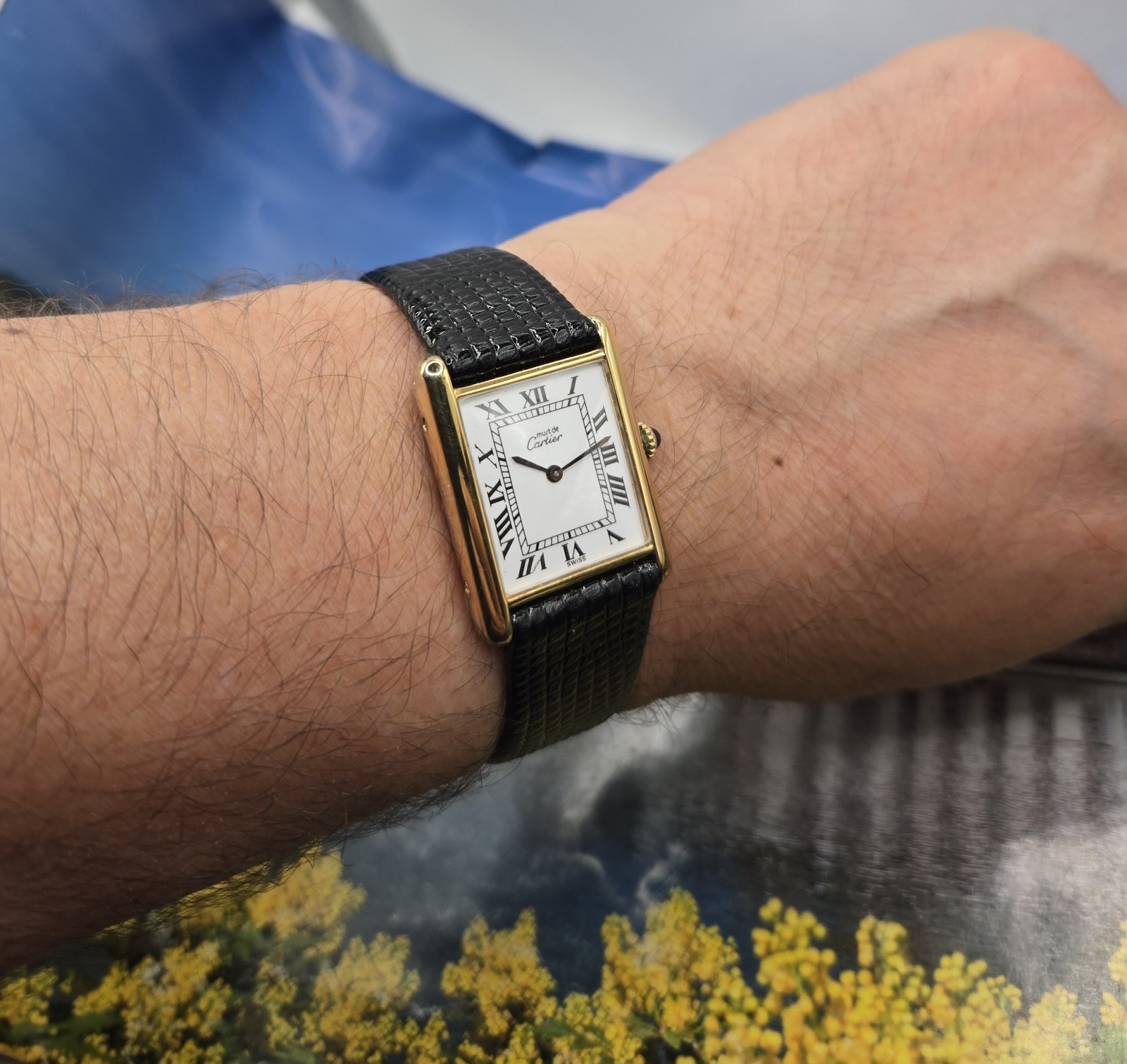 Cartier Tank Unisex 1970s Vintage Manual Wind 23.5×30.5mm Clean Classic Chic