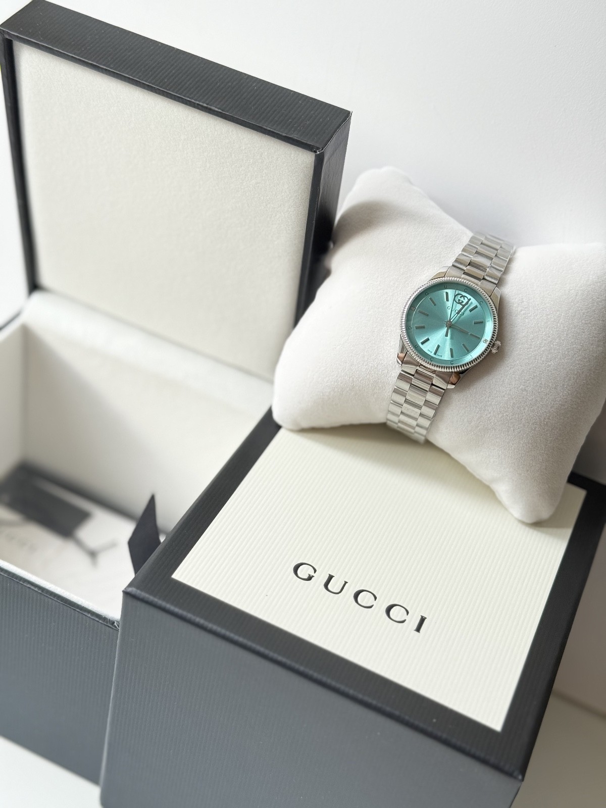 GUCCI Diamantissima 27MM. MOP Dial BLK Leather Women’s Watch YA141505