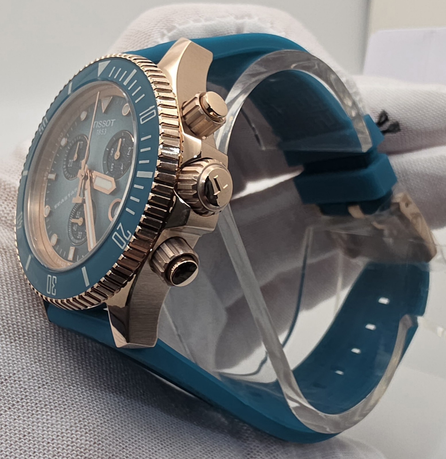 Tissot Seastar 1000 Quartz Chronograph 38mm Turquoise Dial T120.217.37.041.00