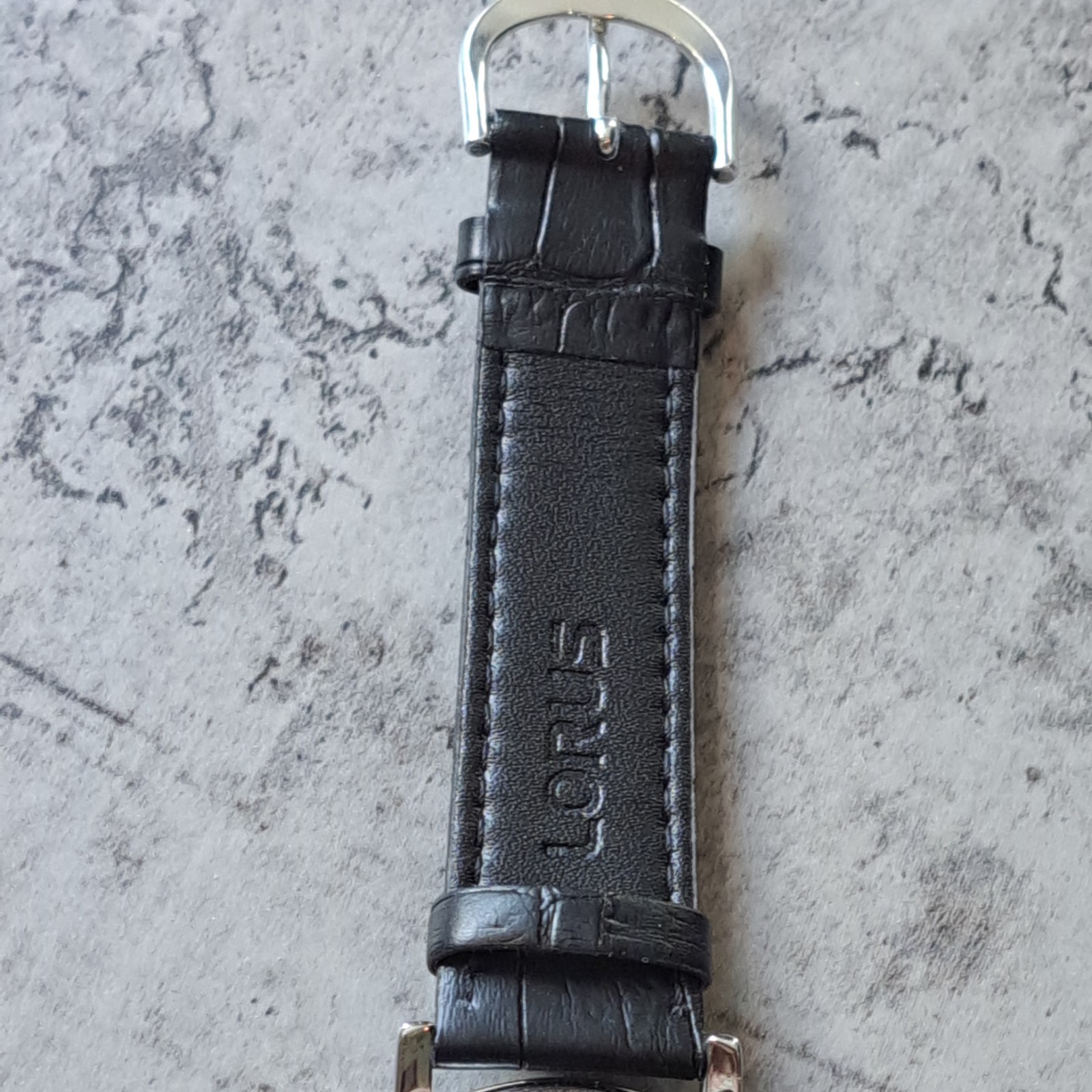 Mens Lorus NAVY DIAL SILVER HANDS Watch NEW CONDITION