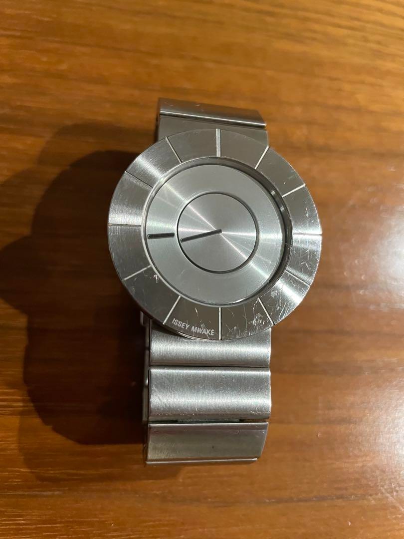 ISSEY MIYAKE TO Tio Yoshioka Tokujin design NY0N001 Silver Men Watch Used No box