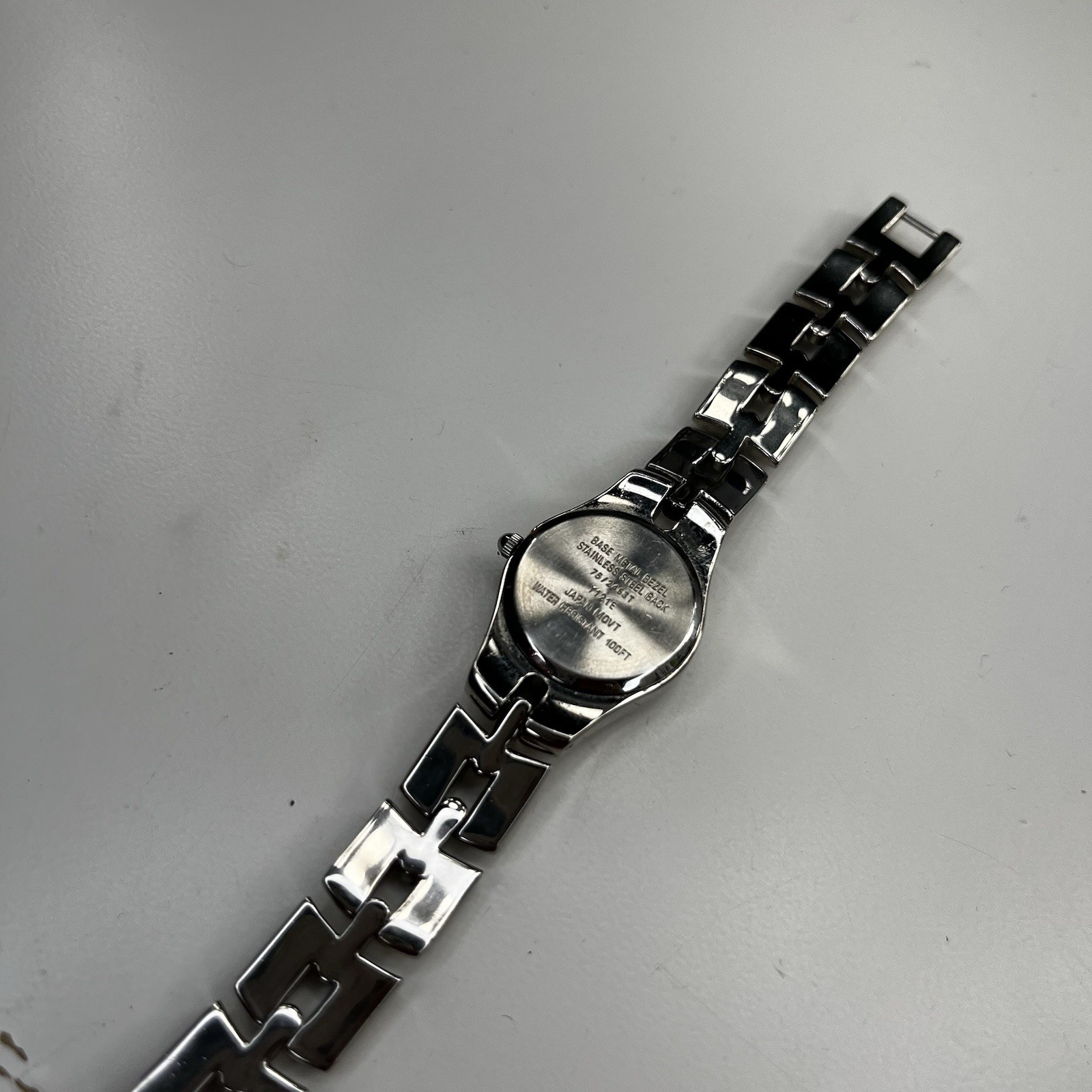 Ladies Armitron Silver Tone Blue Iridescent Link Bracelet Watch New Battery