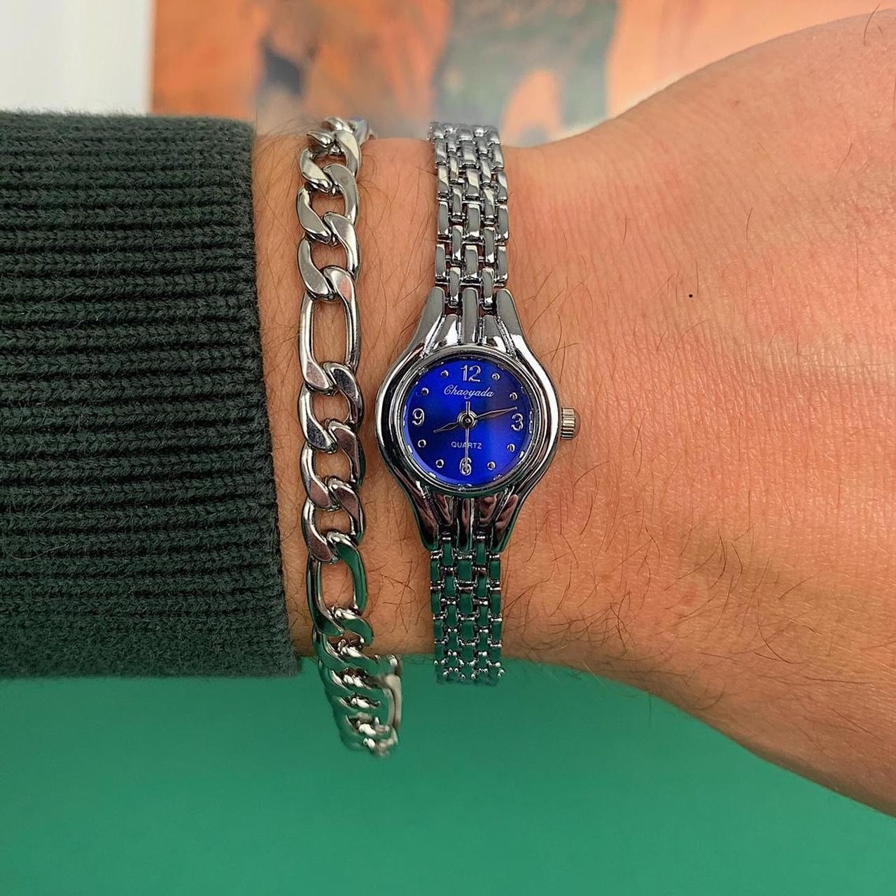 Minimalistic Silver and Blue Face round dainty stainless steel y2k 2000s style w
